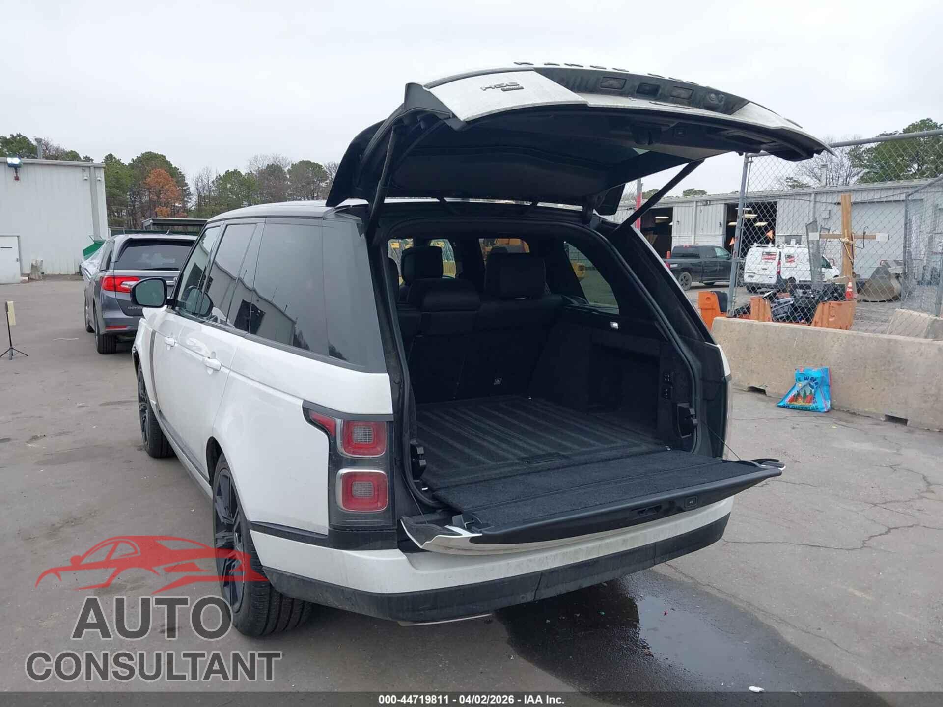 LAND ROVER RANGE ROVER 2022 - SALGS2RU2NA465528