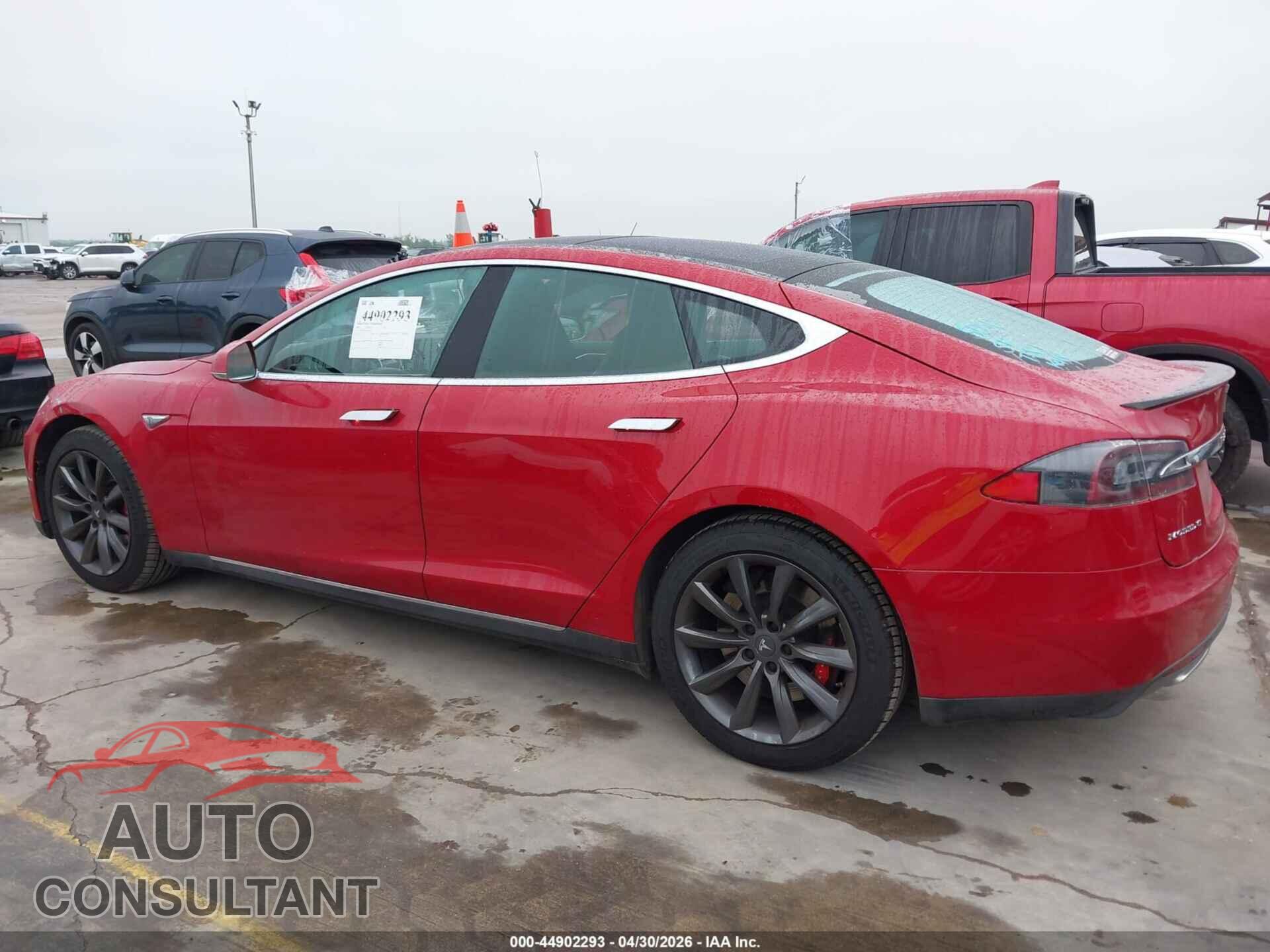 TESLA MODEL S 2015 - 5YJSA1E49FF114015