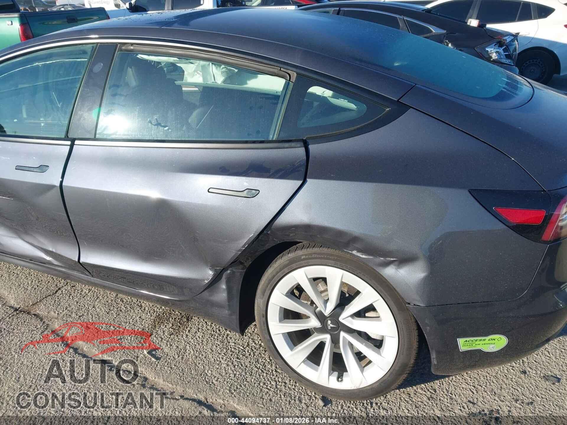 TESLA MODEL 3 2023 - 5YJ3E1EA4PF495689