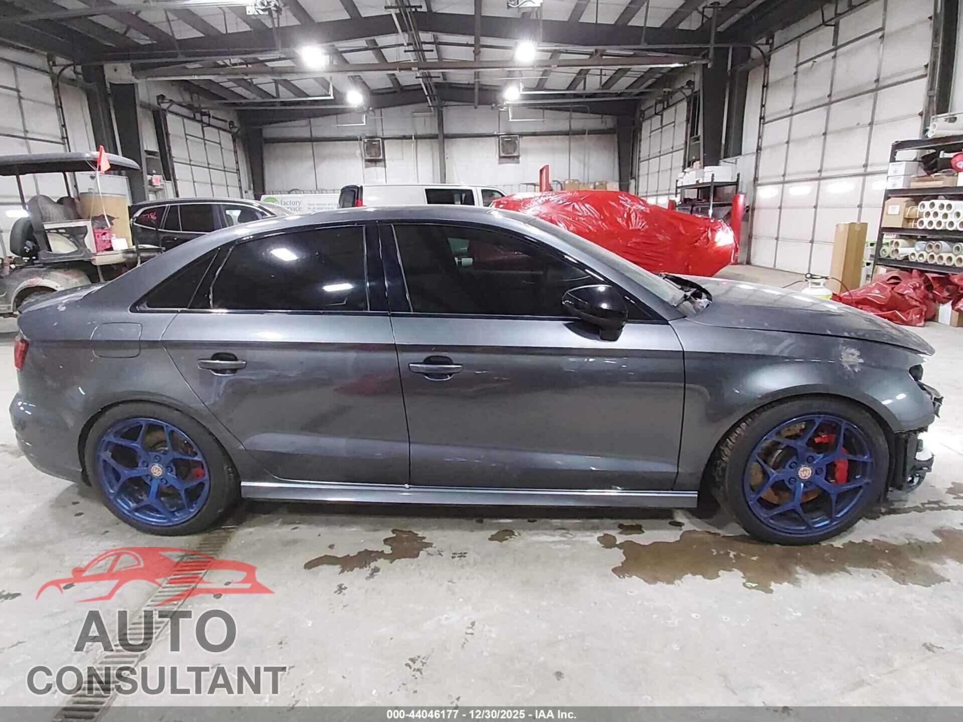 AUDI RS 3 2019 - WUABWGFF0KA905933