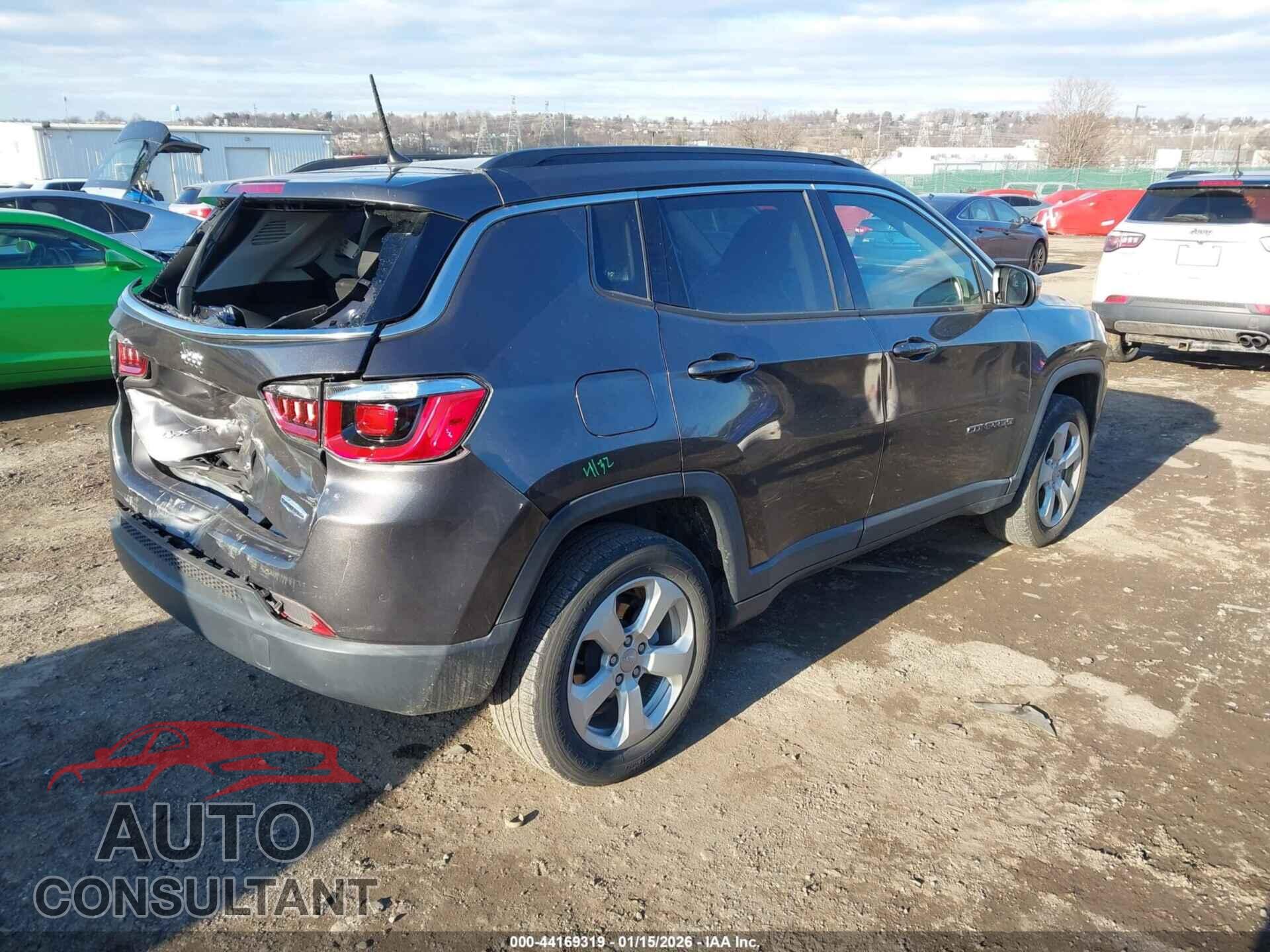 JEEP COMPASS 2018 - 3C4NJDBB1JT457168