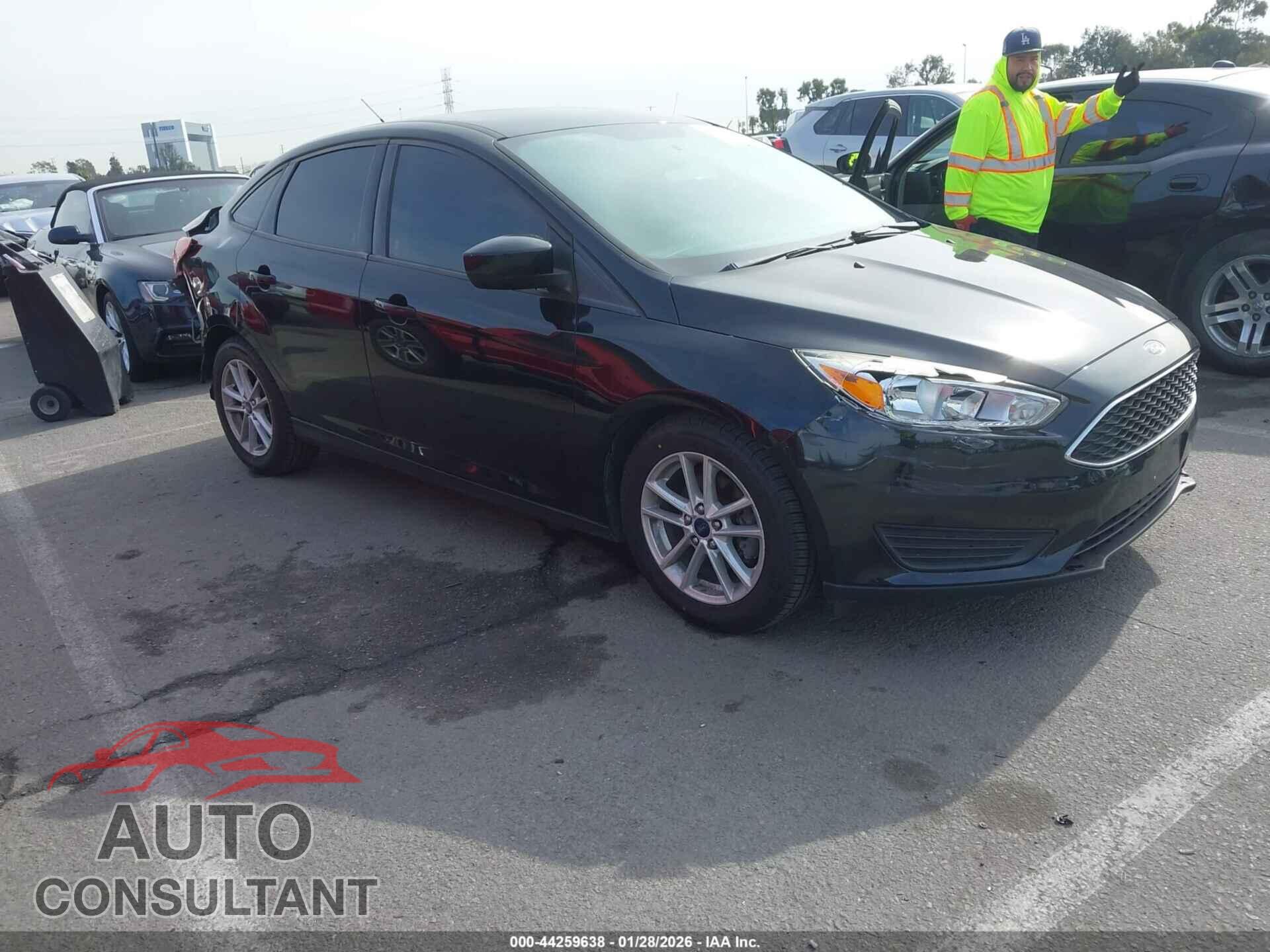 FORD FOCUS 2018 - 1FADP3FE7JL312856