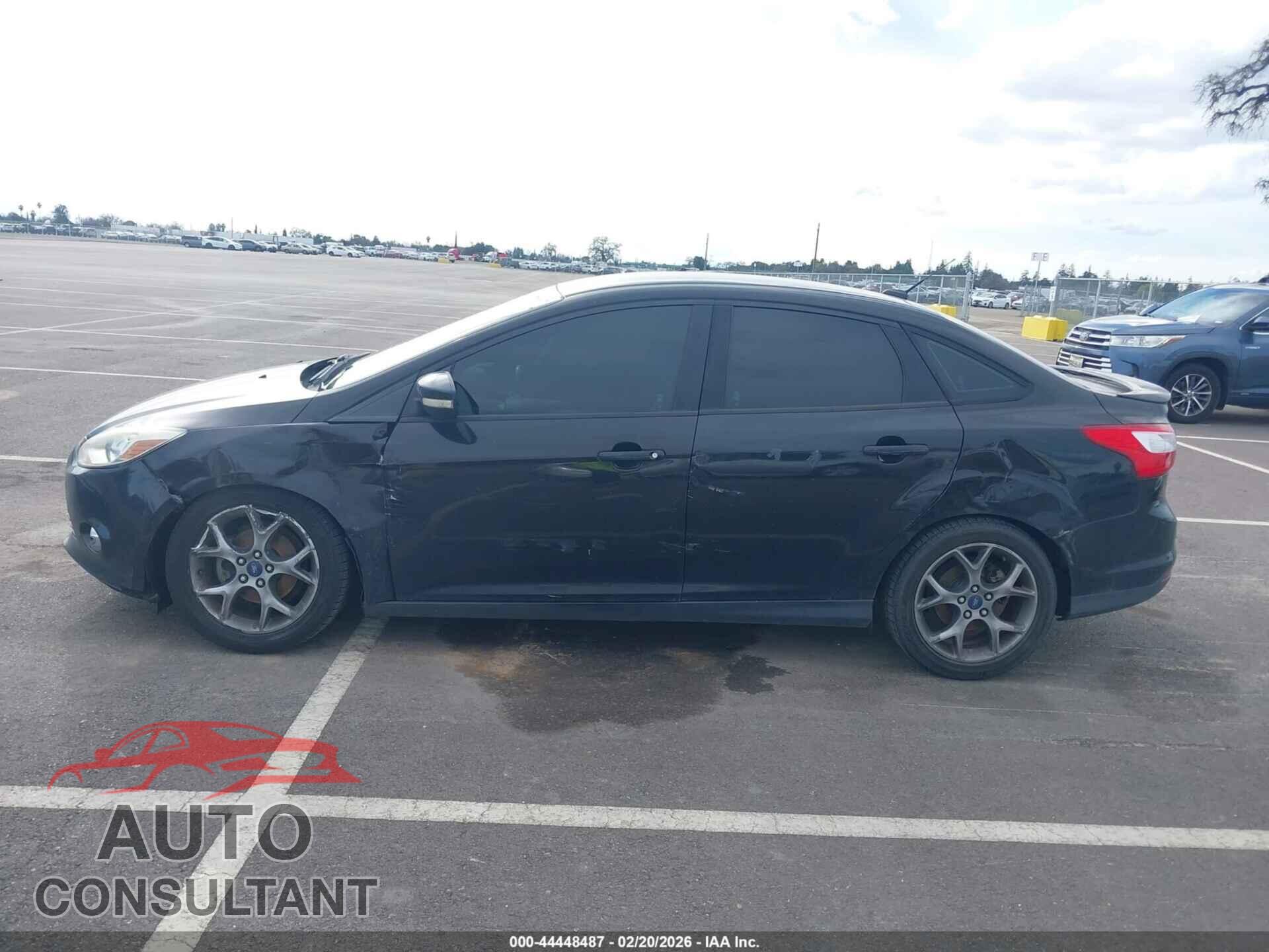 FORD FOCUS 2014 - 1FADP3F23EL357952