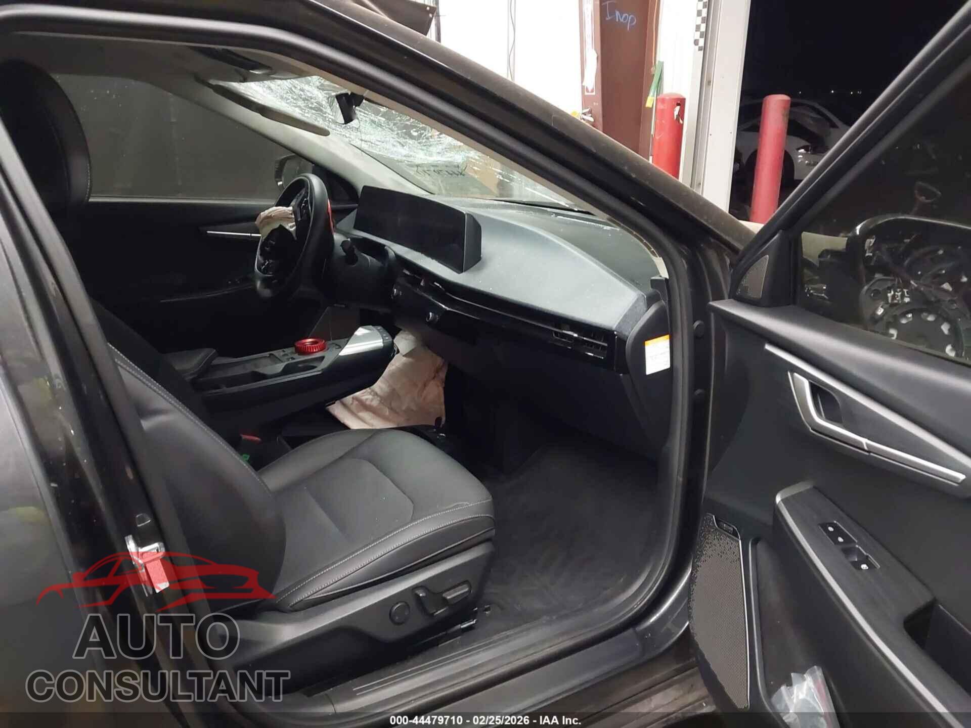 KIA EV6 2023 - KNDC34LA9P5149603