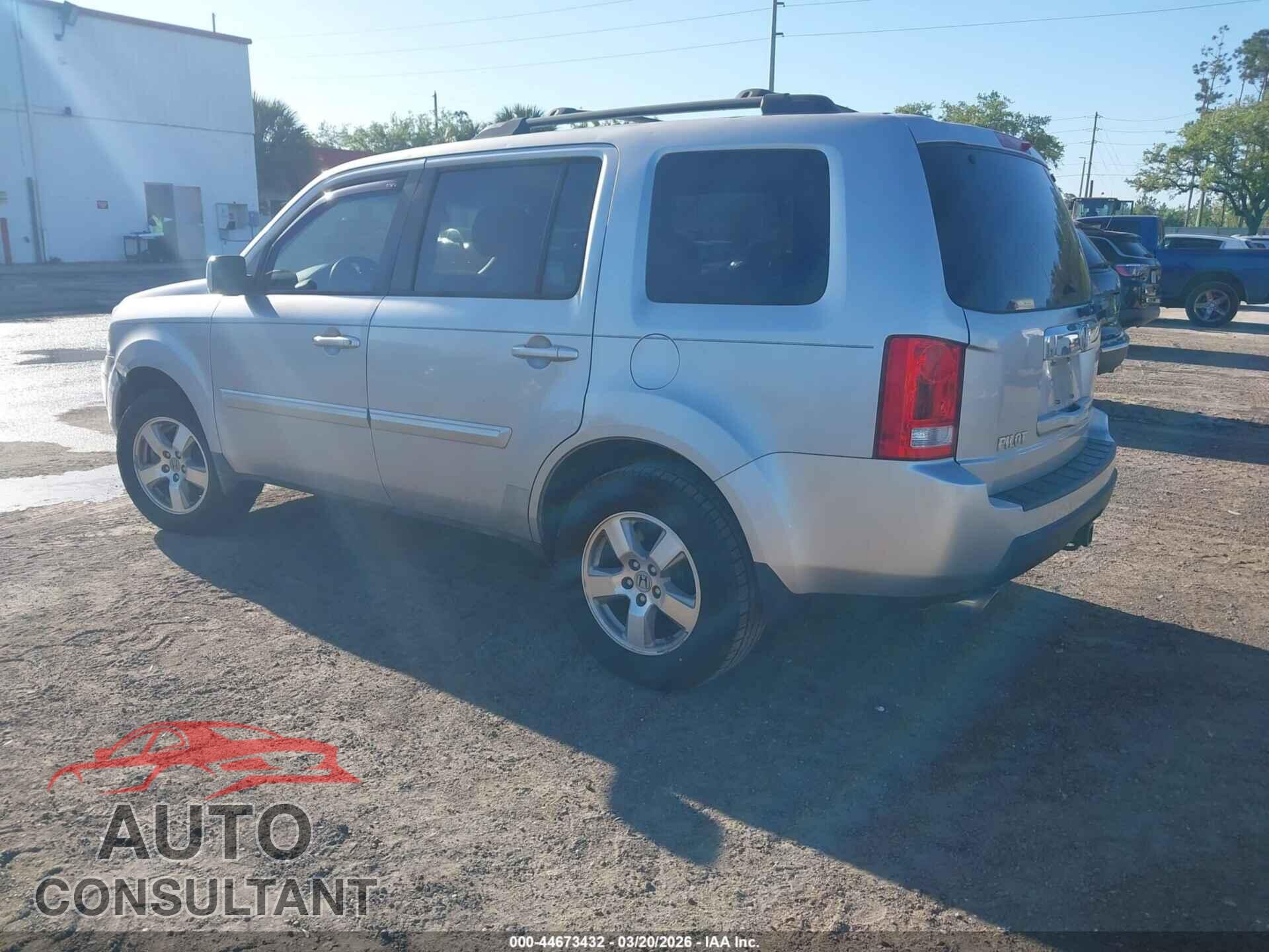 HONDA PILOT 2011 - 5FNYF3H41BB037542
