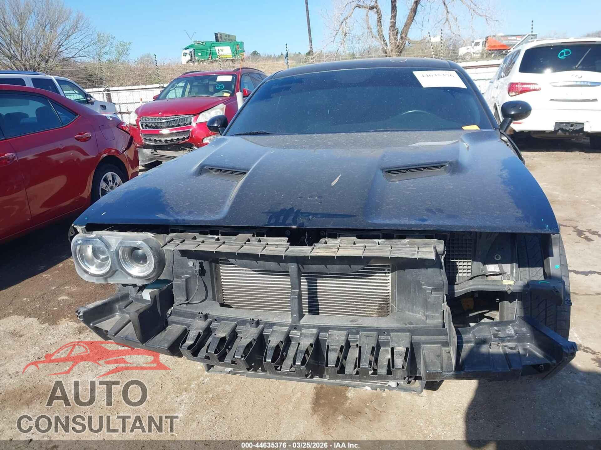 DODGE CHALLENGER 2015 - 2C3CDZAT3FH715135