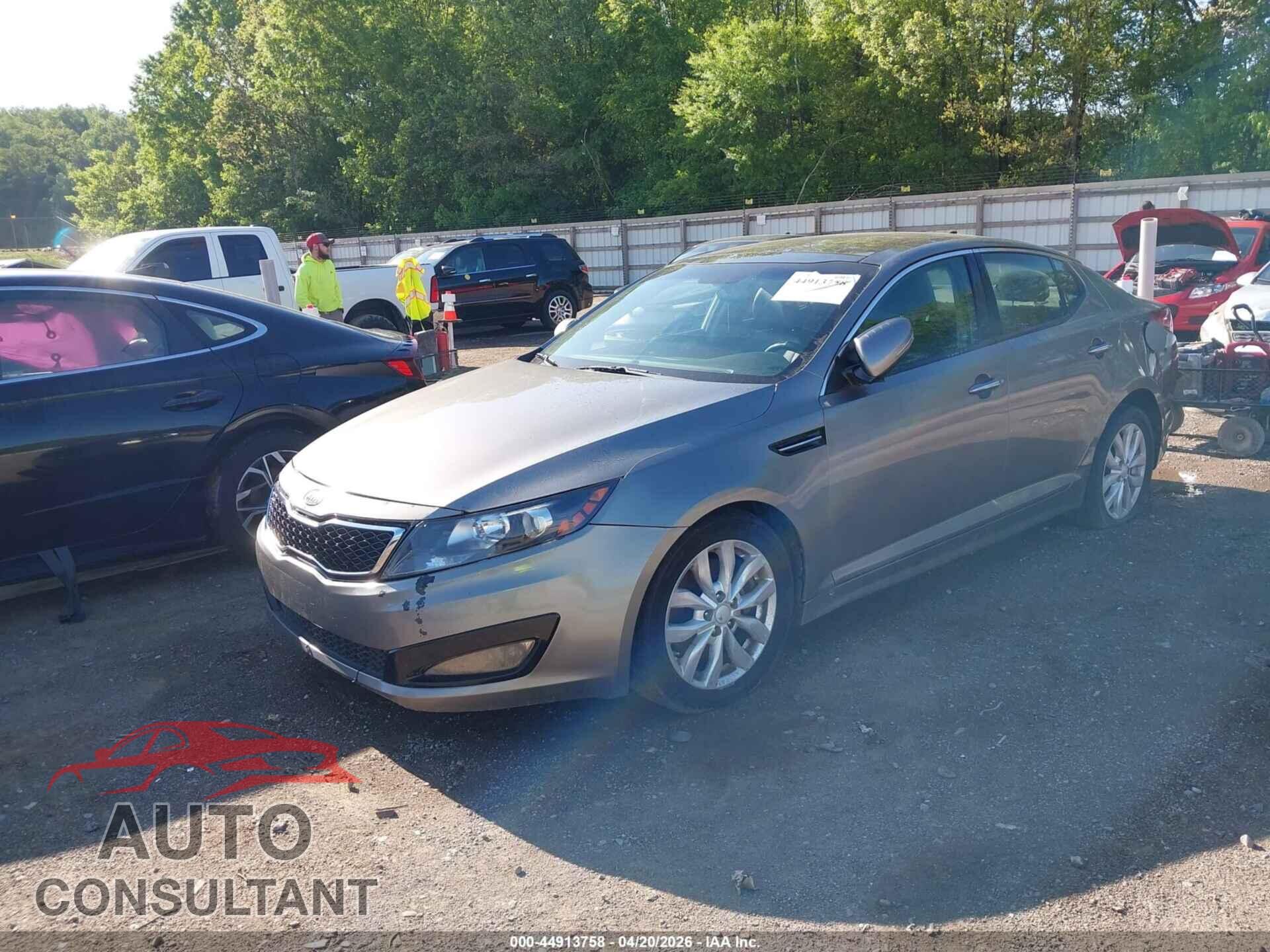 KIA OPTIMA 2012 - 5XXGR4A62CG034104