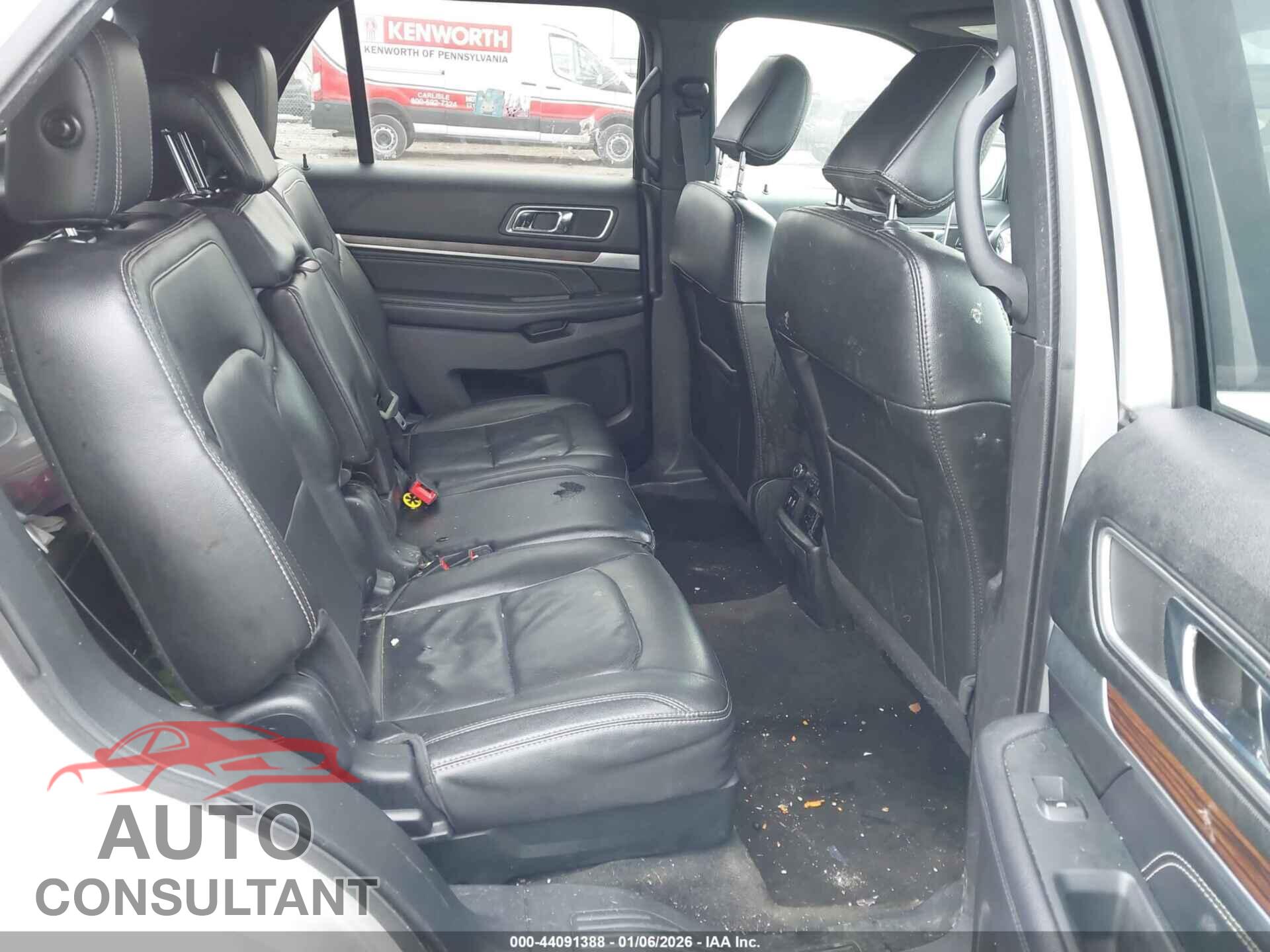 FORD EXPLORER 2018 - 1FM5K7F85JGB11606
