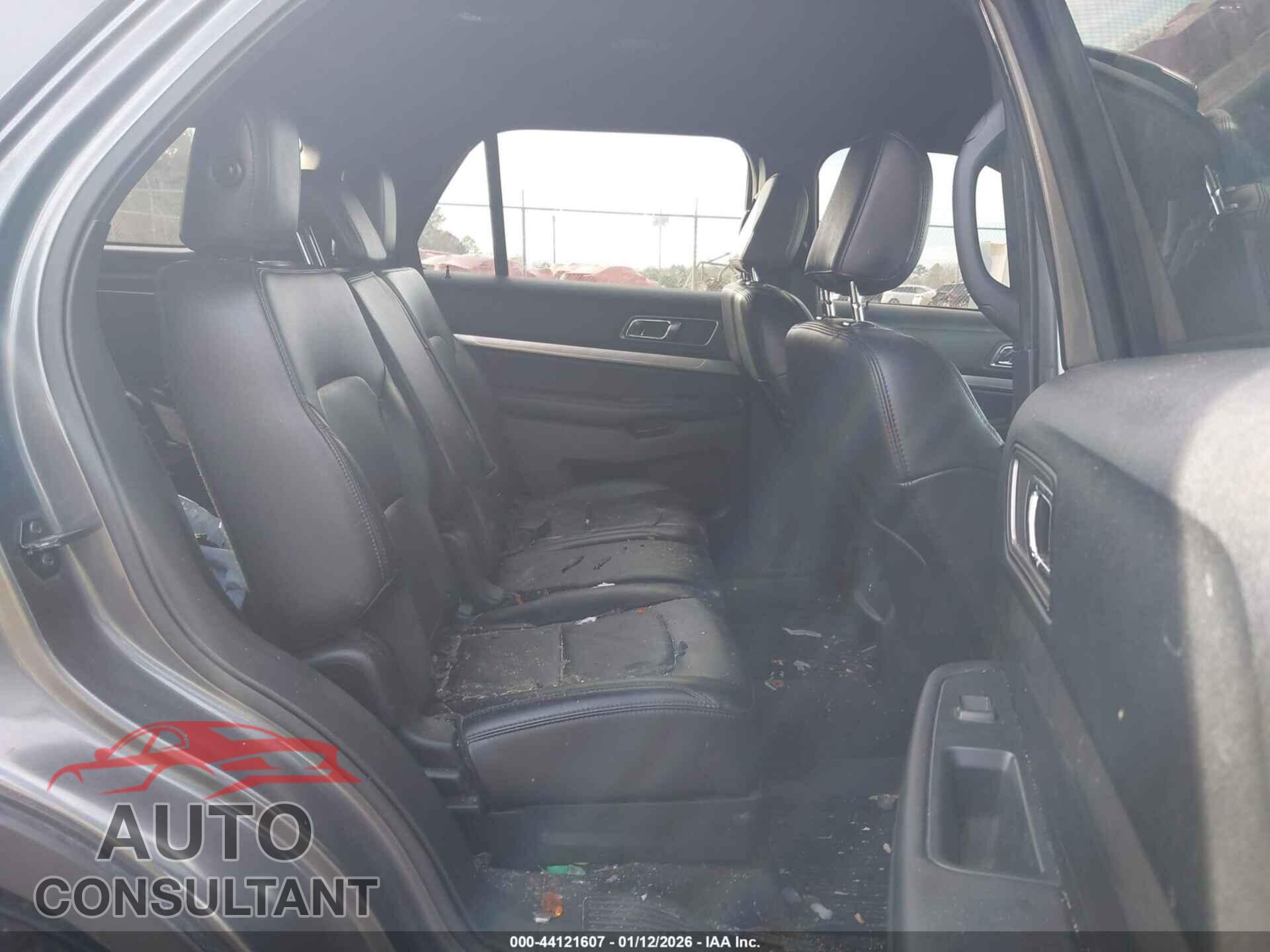 FORD EXPLORER 2018 - 1FM5K7D88JGB85279