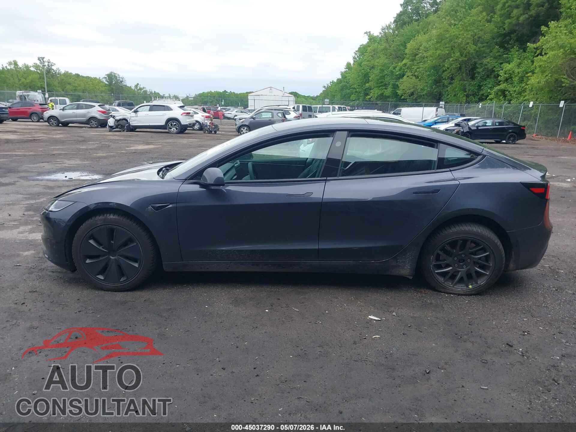 TESLA MODEL 3 2024 - 5YJ3E1EB8RF788023