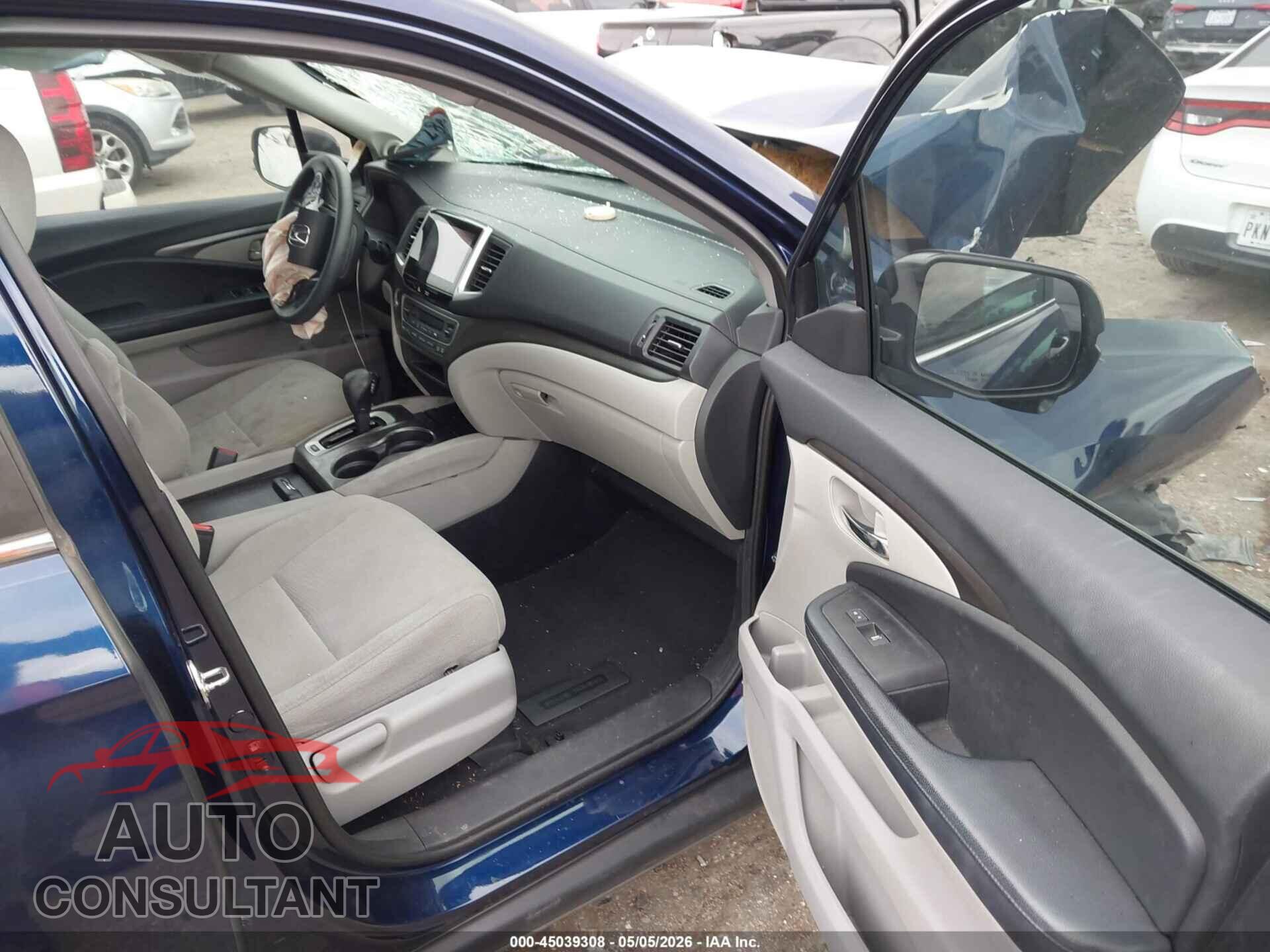 HONDA PILOT 2017 - 5FNYF5H32HB020521