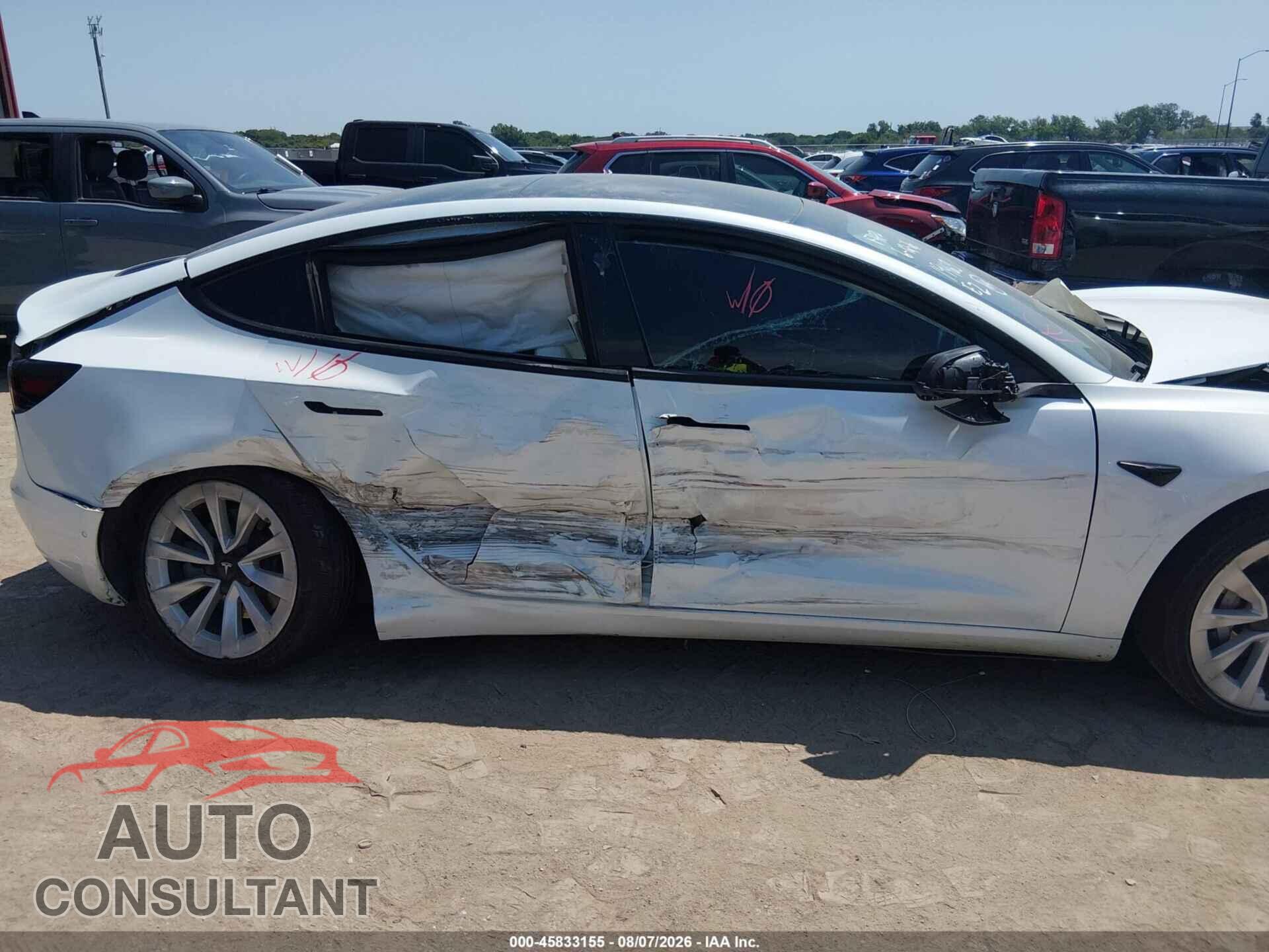 TESLA MODEL 3 2021 - 5YJ3E1EA4MF858679