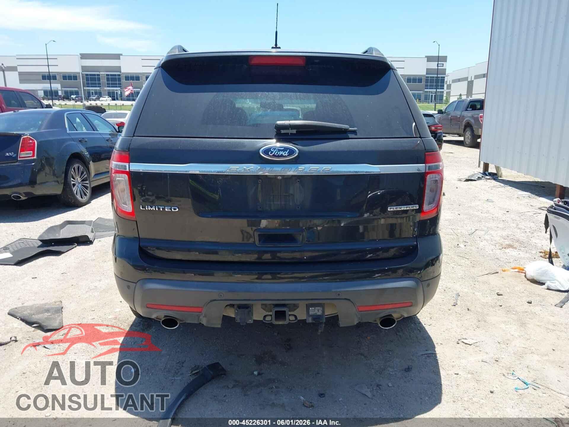 FORD EXPLORER 2015 - 1FM5K7F82FGA08098