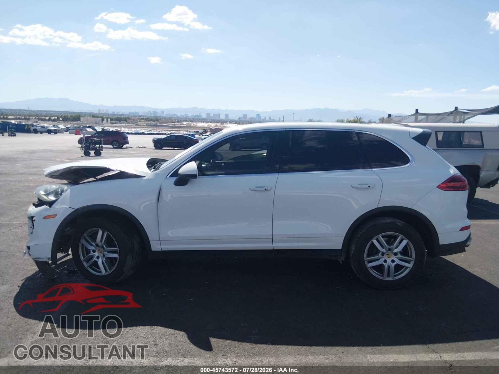 PORSCHE CAYENNE 2016 - WP1AA2A22GKA10118