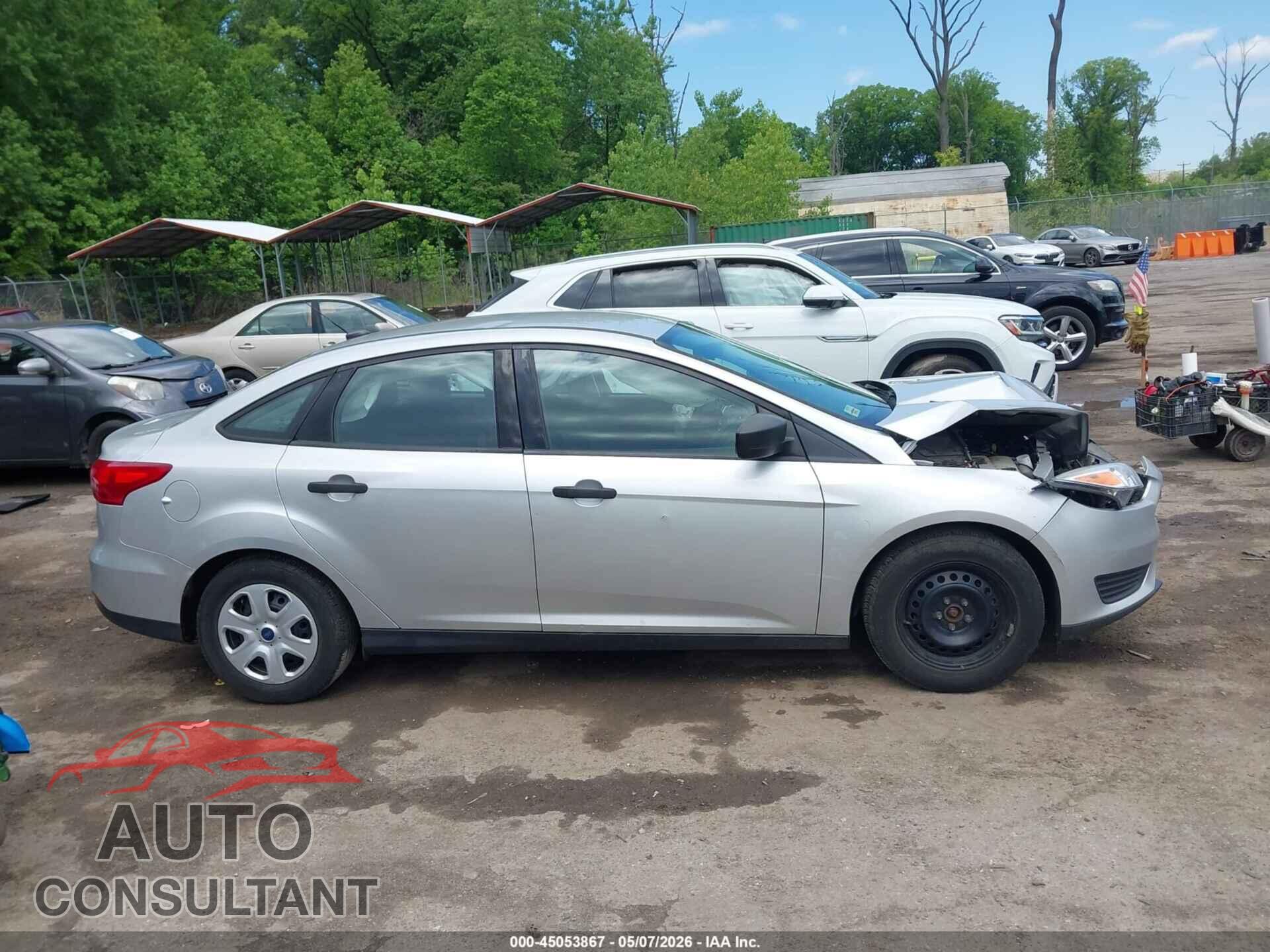 FORD FOCUS 2017 - 1FADP3E2XHL345092