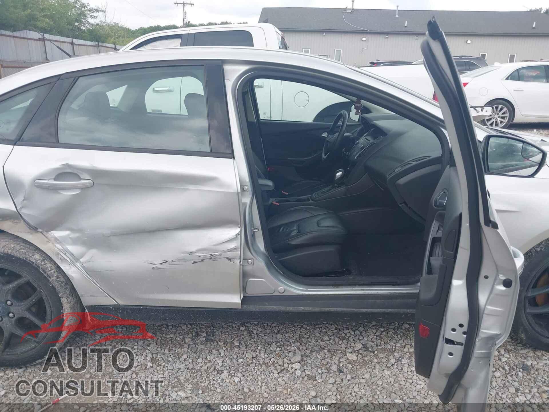 FORD FOCUS 2016 - 1FADP3F27GL318834