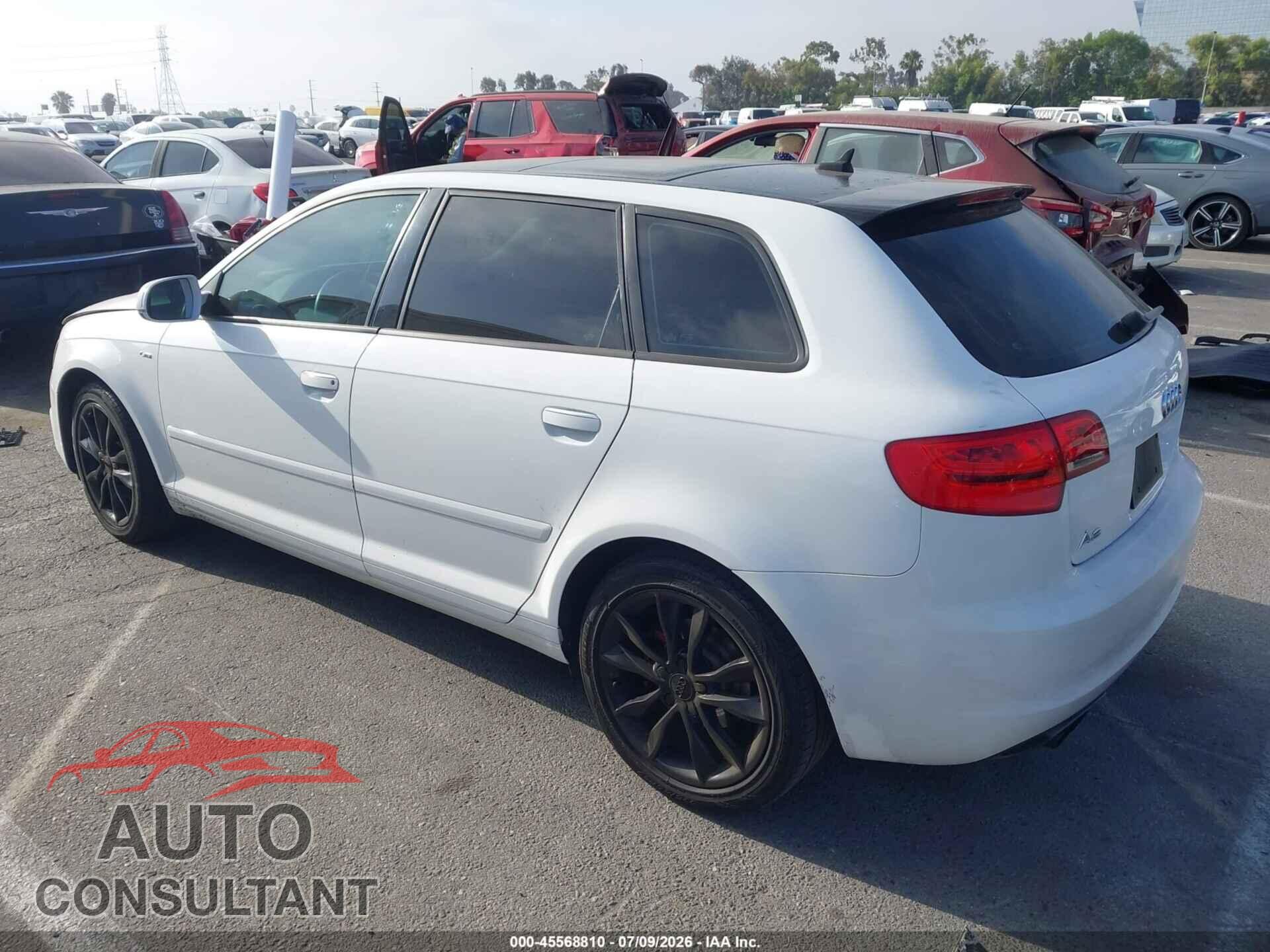 AUDI A3 2012 - WAUBEAFM2CA051781