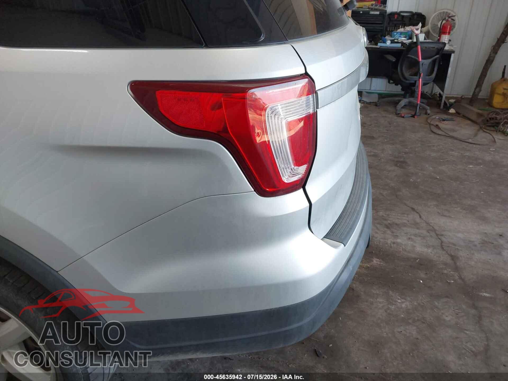 FORD EXPLORER 2018 - 1FM5K8B81JGB95256