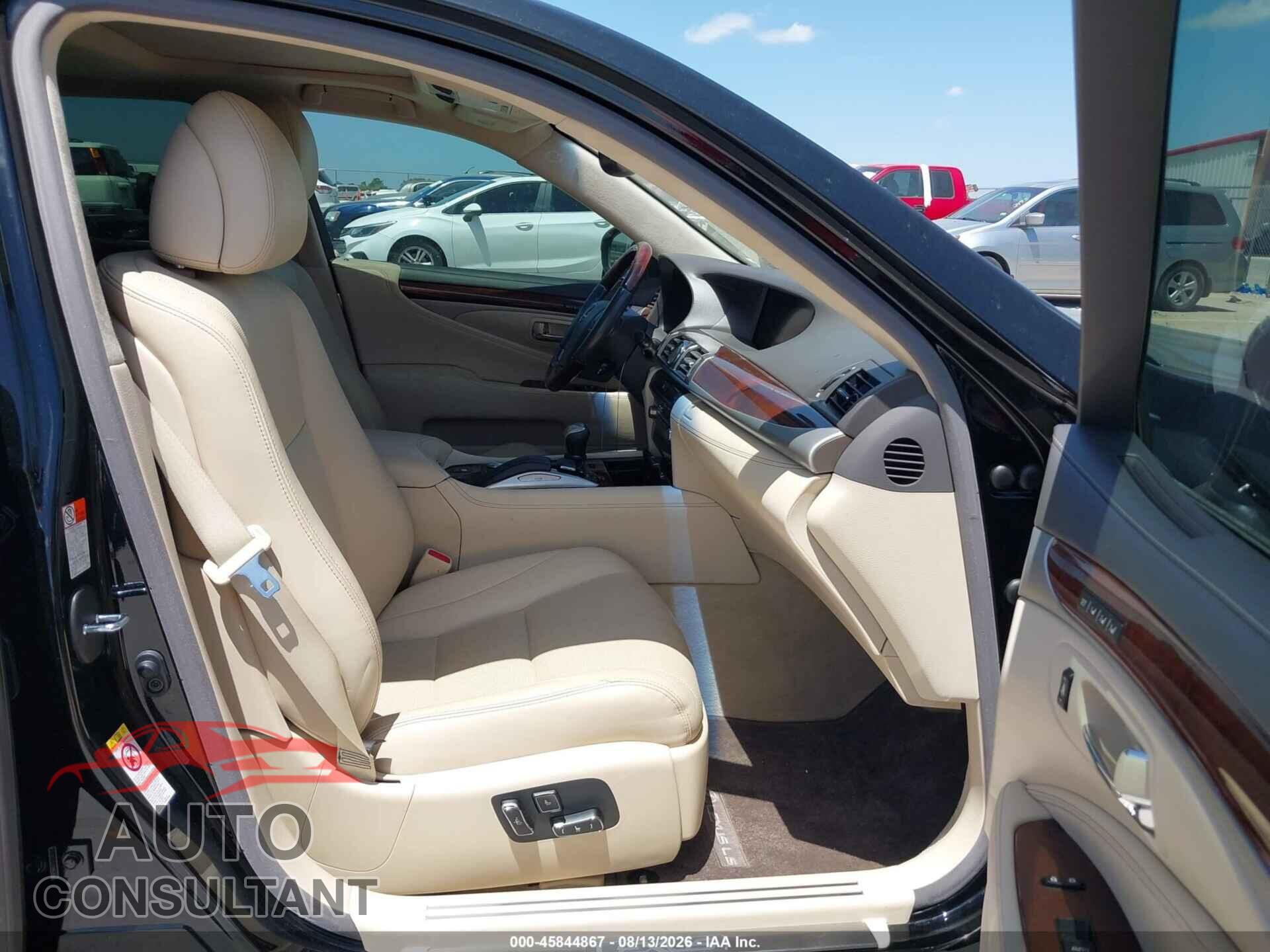 LEXUS LS 460 2017 - JTHGL5EF5H5057551