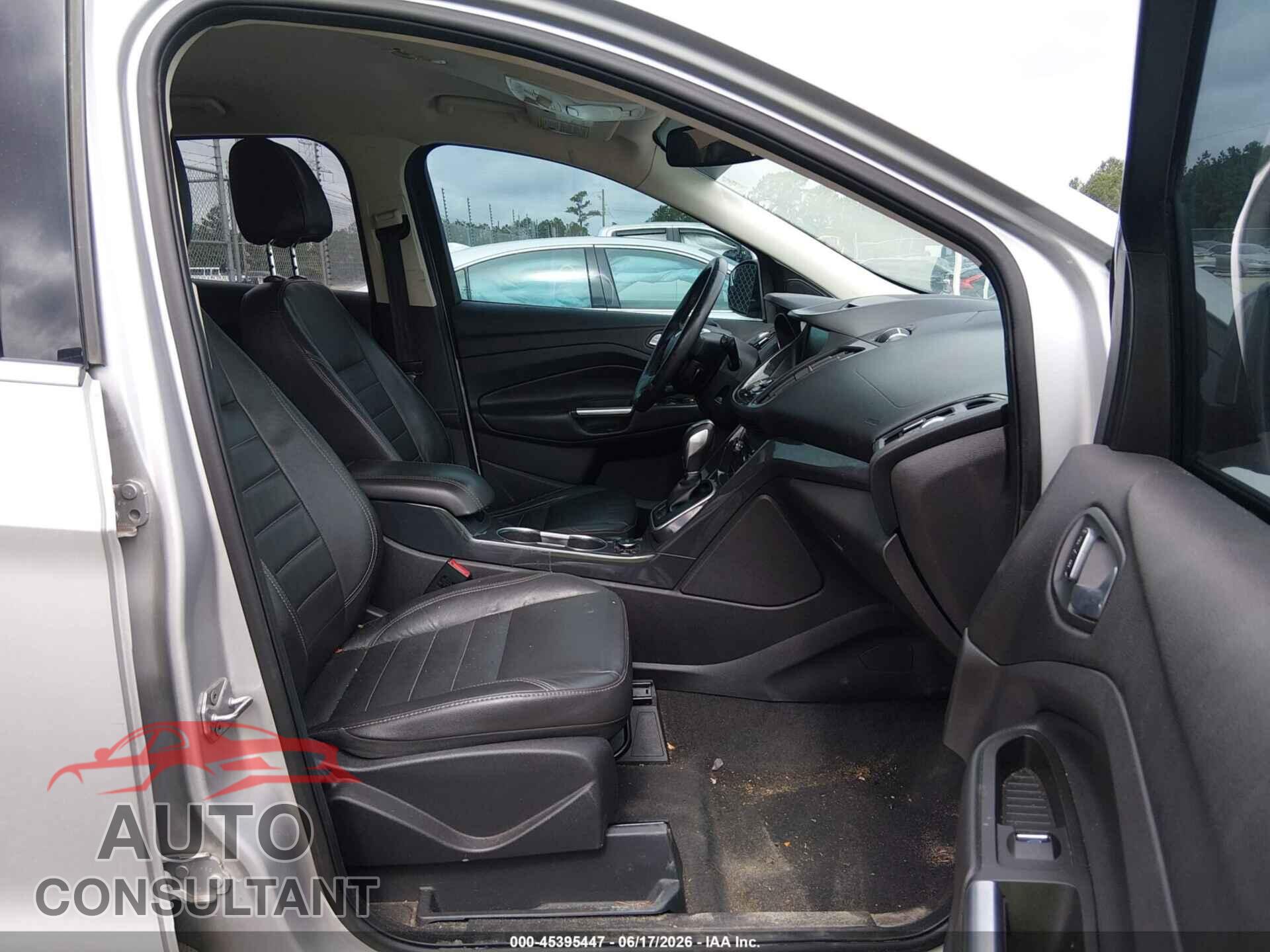 FORD ESCAPE 2014 - 1FMCU0J90EUB33075