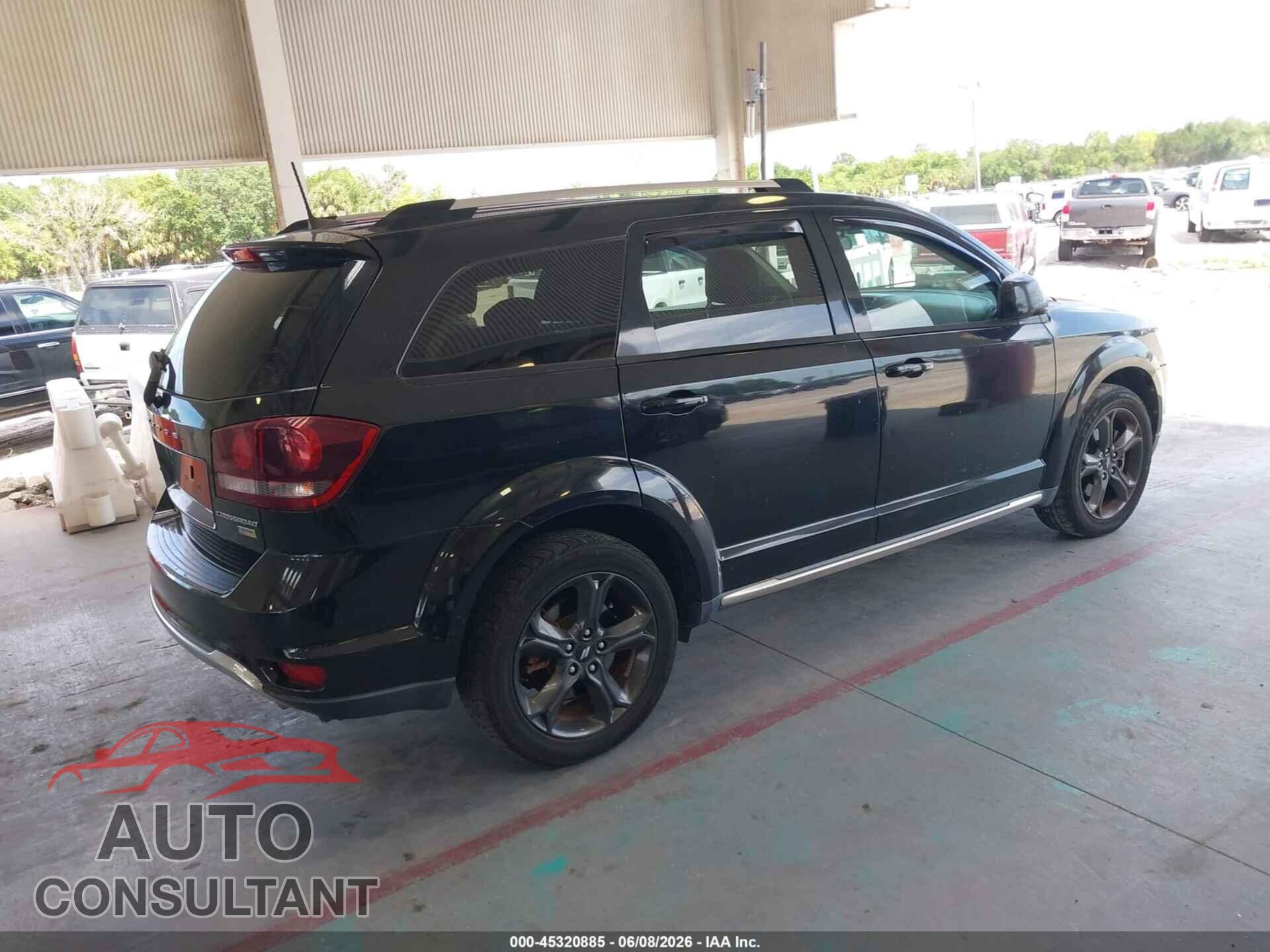 DODGE JOURNEY 2018 - 3C4PDCGG2JT475631