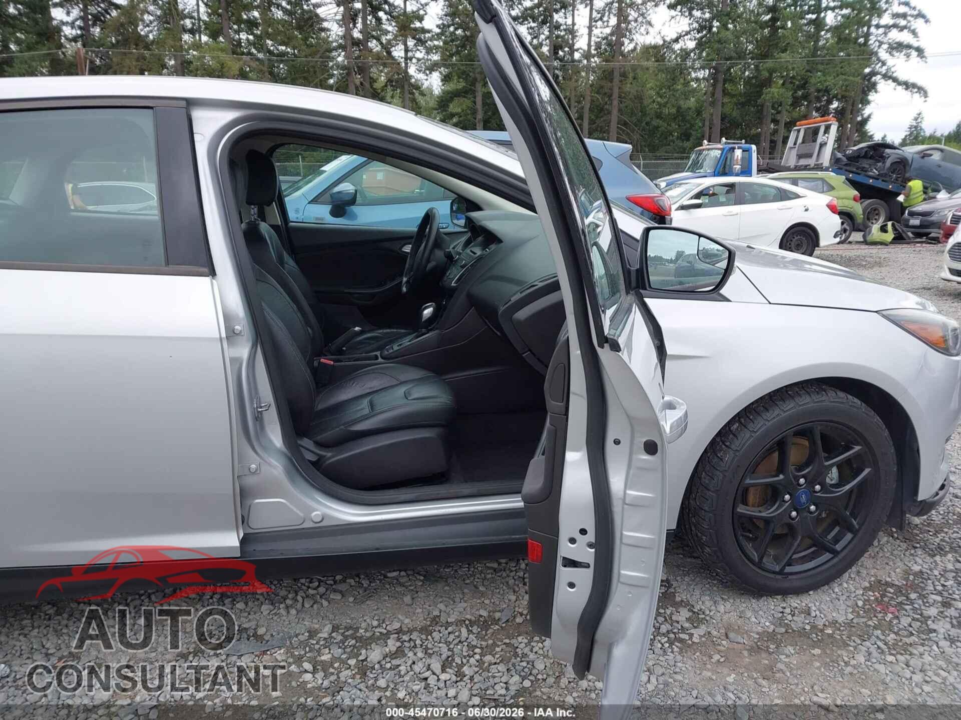 FORD FOCUS 2016 - 1FADP3F23GL286271