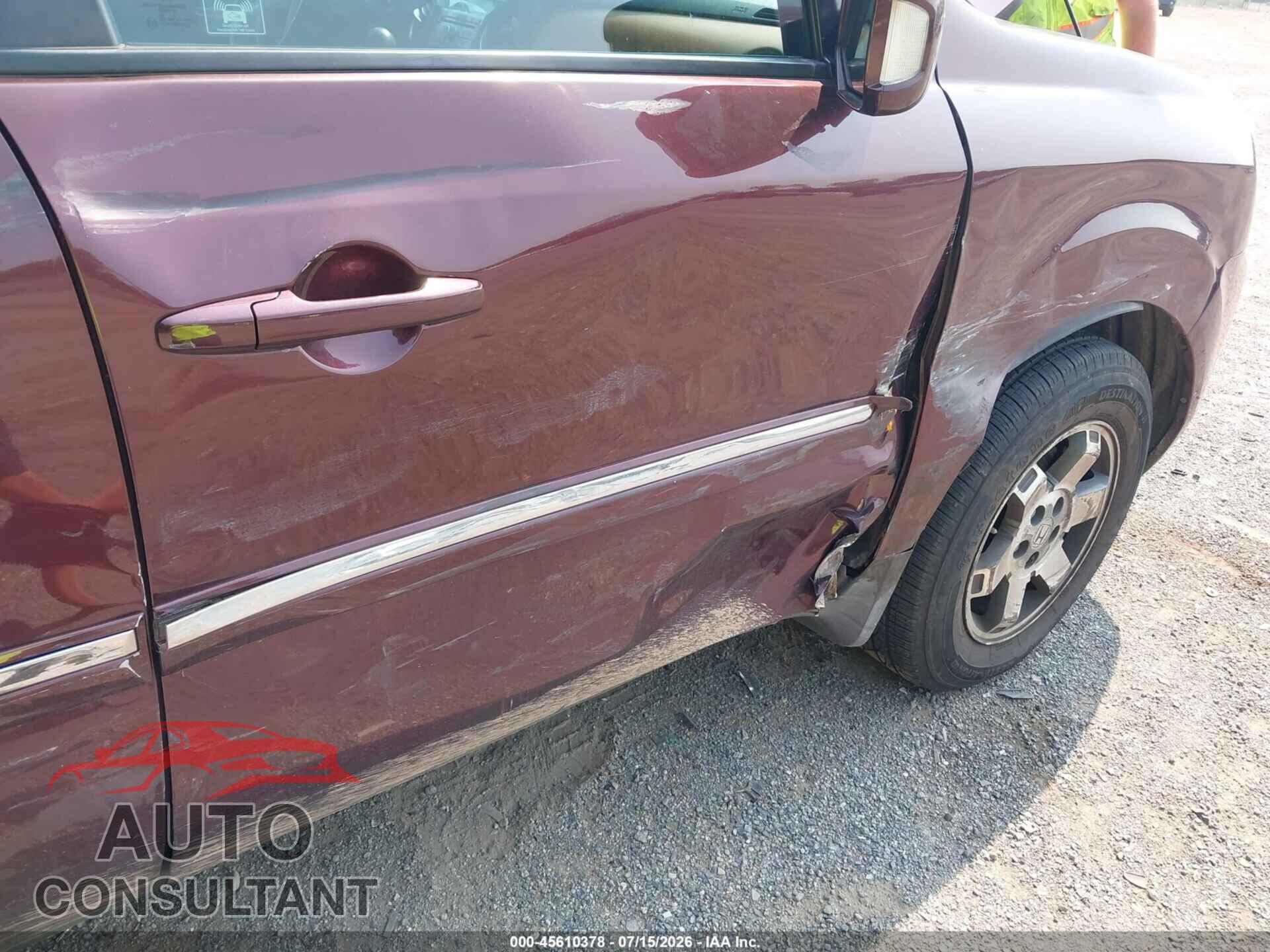 HONDA PILOT 2011 - 5FNYF4H96BB042740