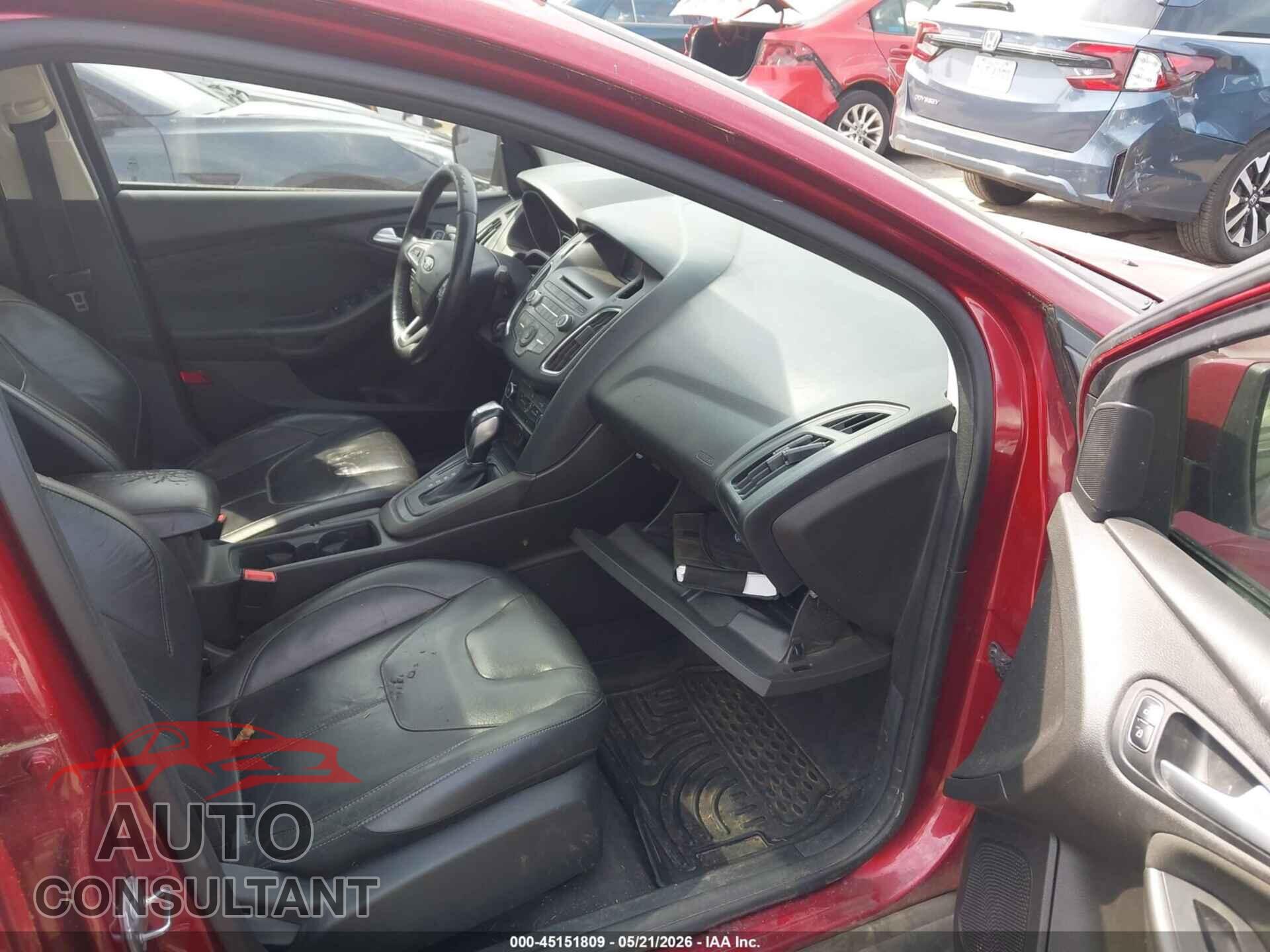 FORD FOCUS 2015 - 1FADP3F20FL362351