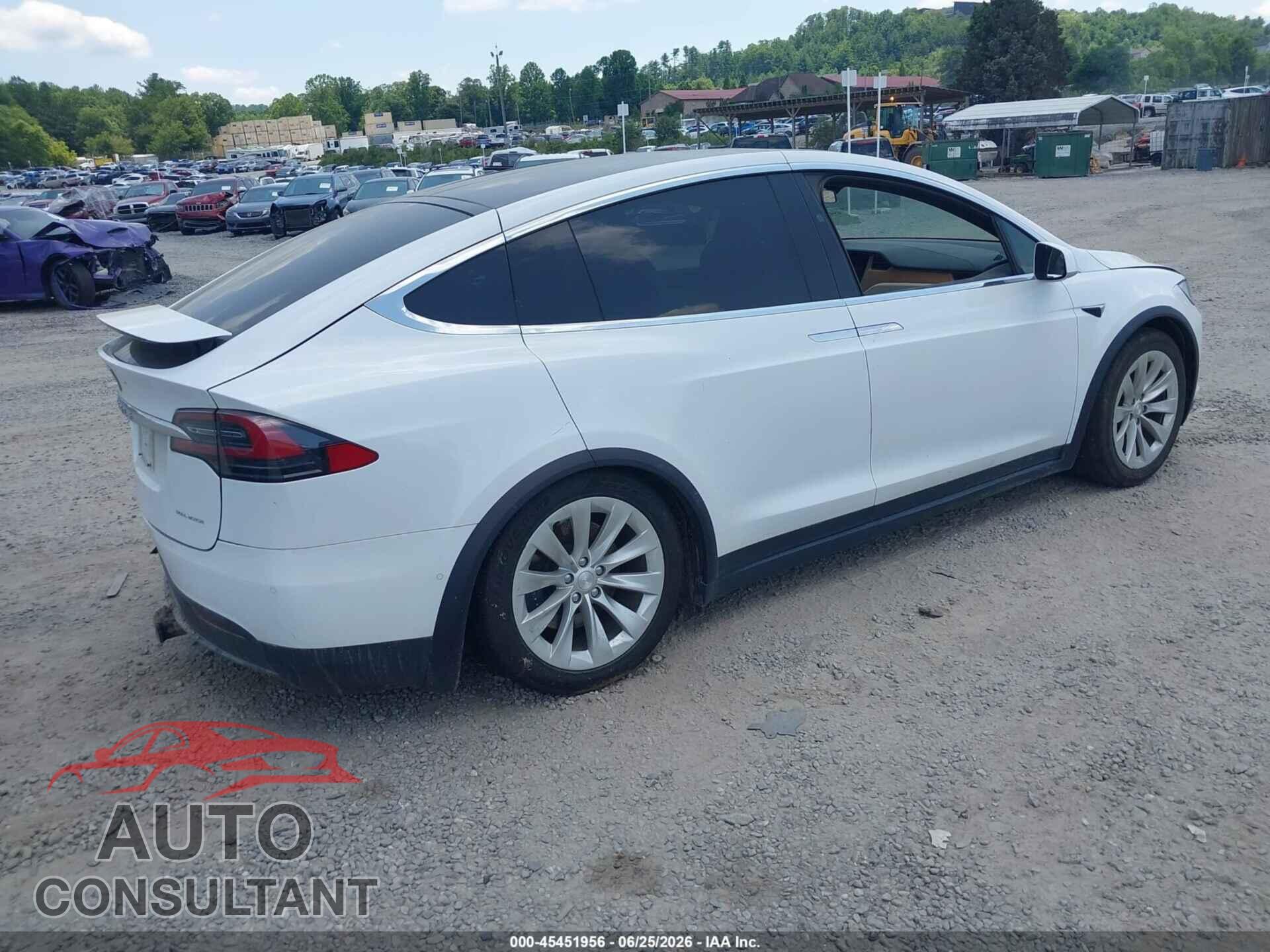 TESLA MODEL X 2020 - 5YJXCAE28LF297238