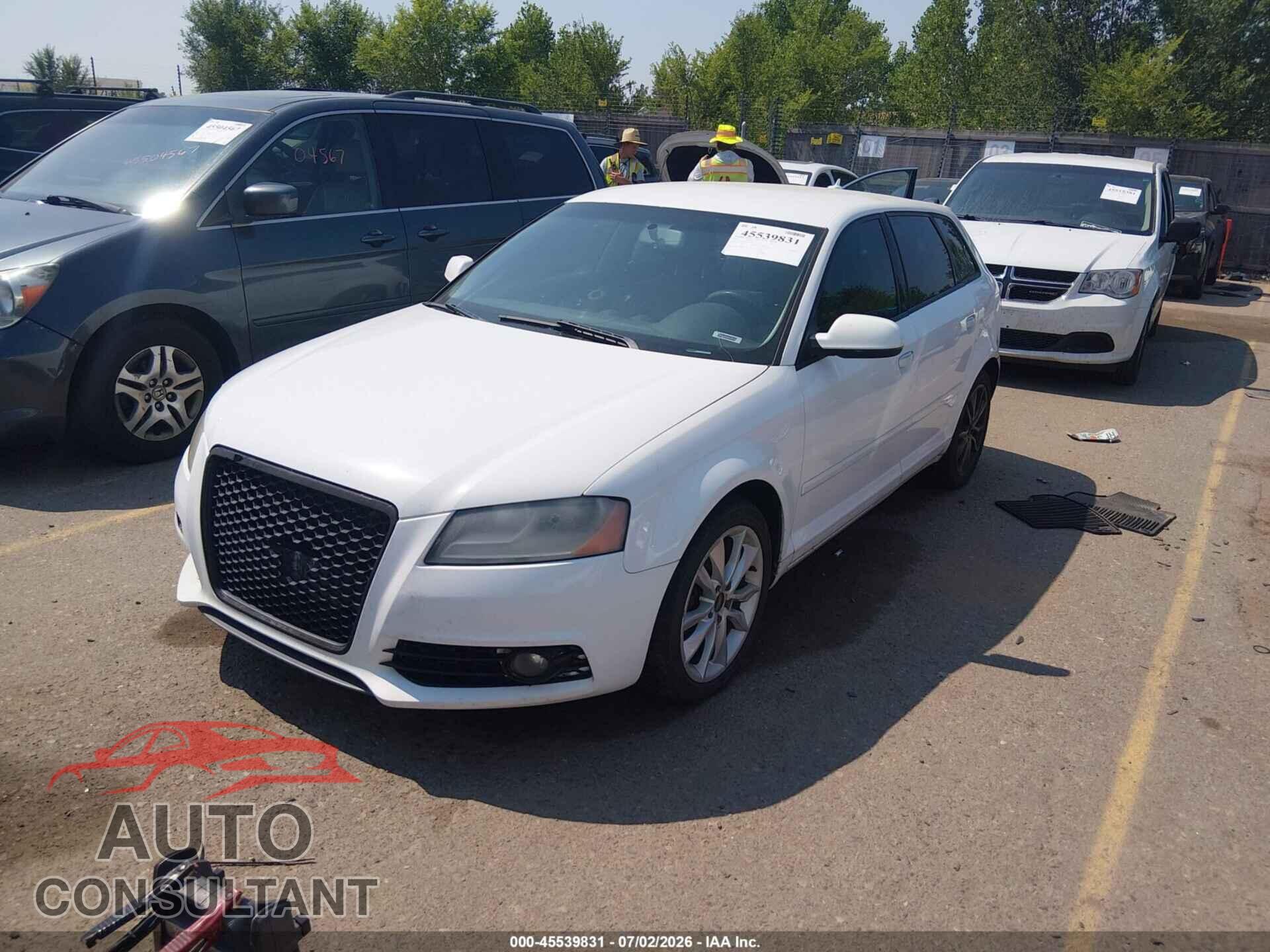 AUDI A3 2012 - WAUBJAFM5CA013702