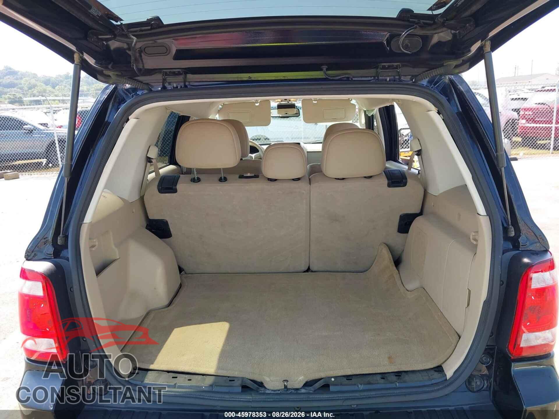 FORD ESCAPE 2010 - 1FMCU9EG4AKC95746