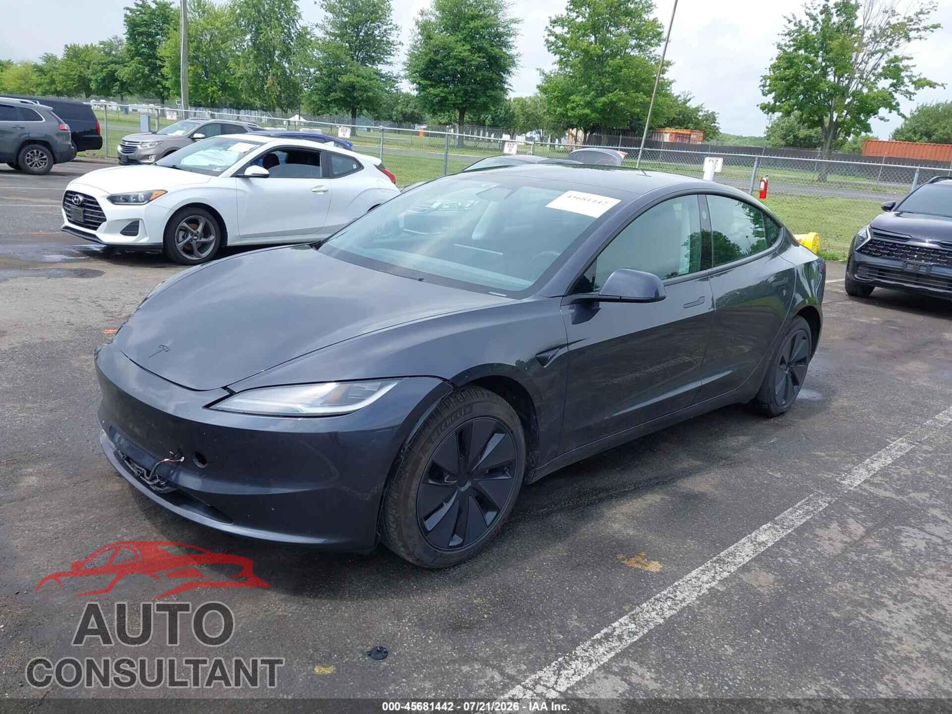 TESLA MODEL 3 2026 - 5YJ3E1EA3TF138675