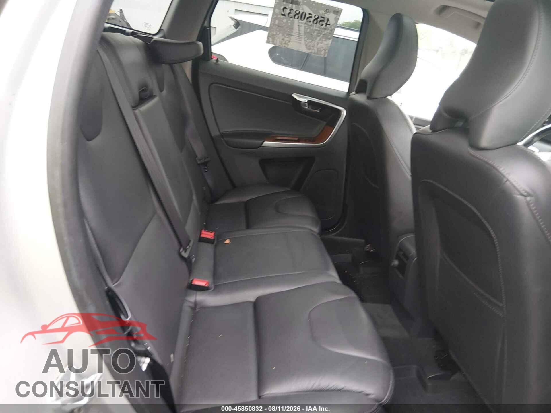 VOLVO XC60 2017 - YV449MRU3H2215552