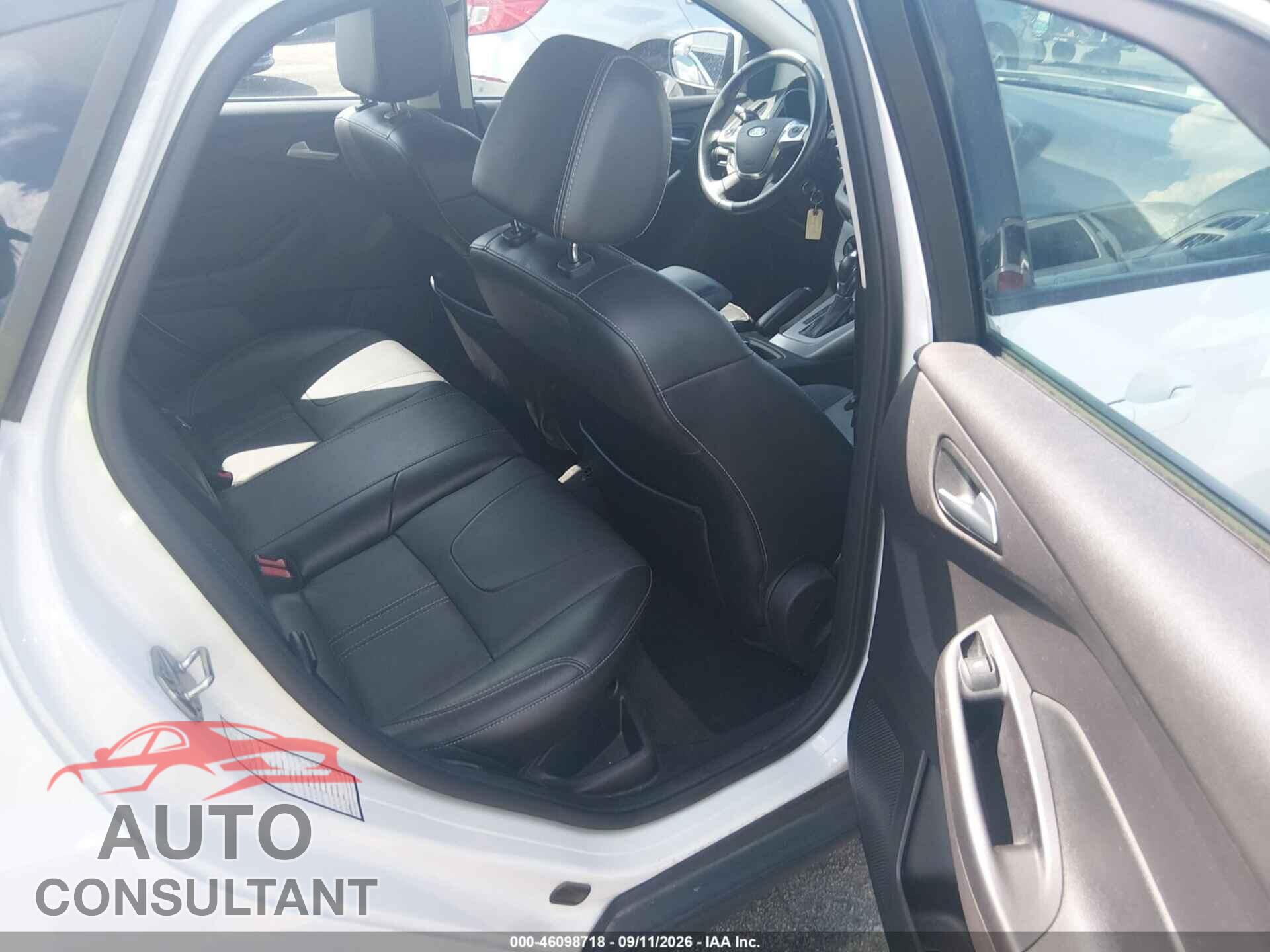 FORD FOCUS 2014 - 1FADP3K2XEL296721