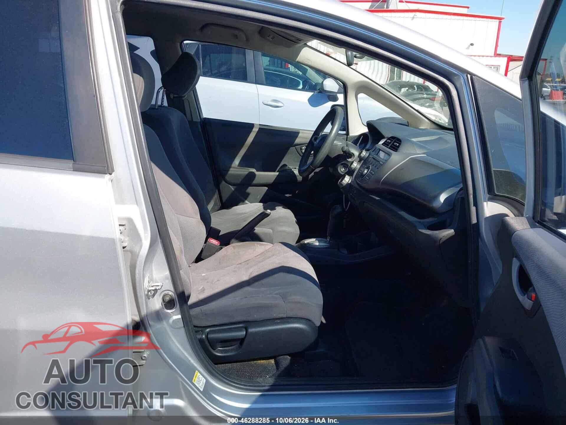 HONDA FIT 2012 - JHMGE8H33CC025330