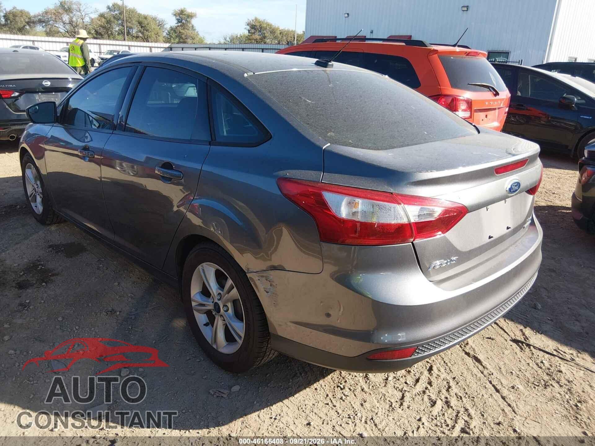 FORD FOCUS 2014 - 1FADP3F29EL447896