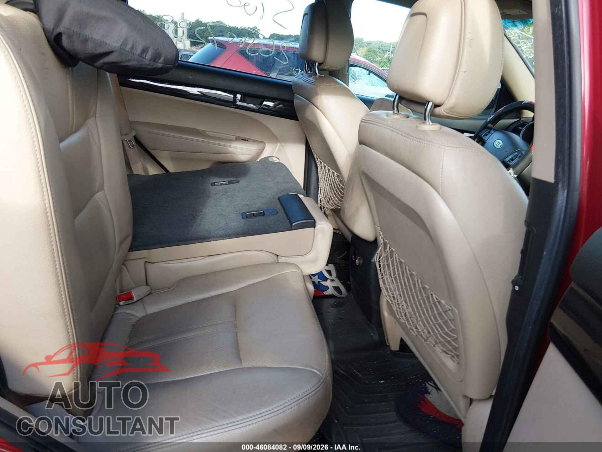 KIA SORENTO 2011 - 5XYKUDA24BG035237