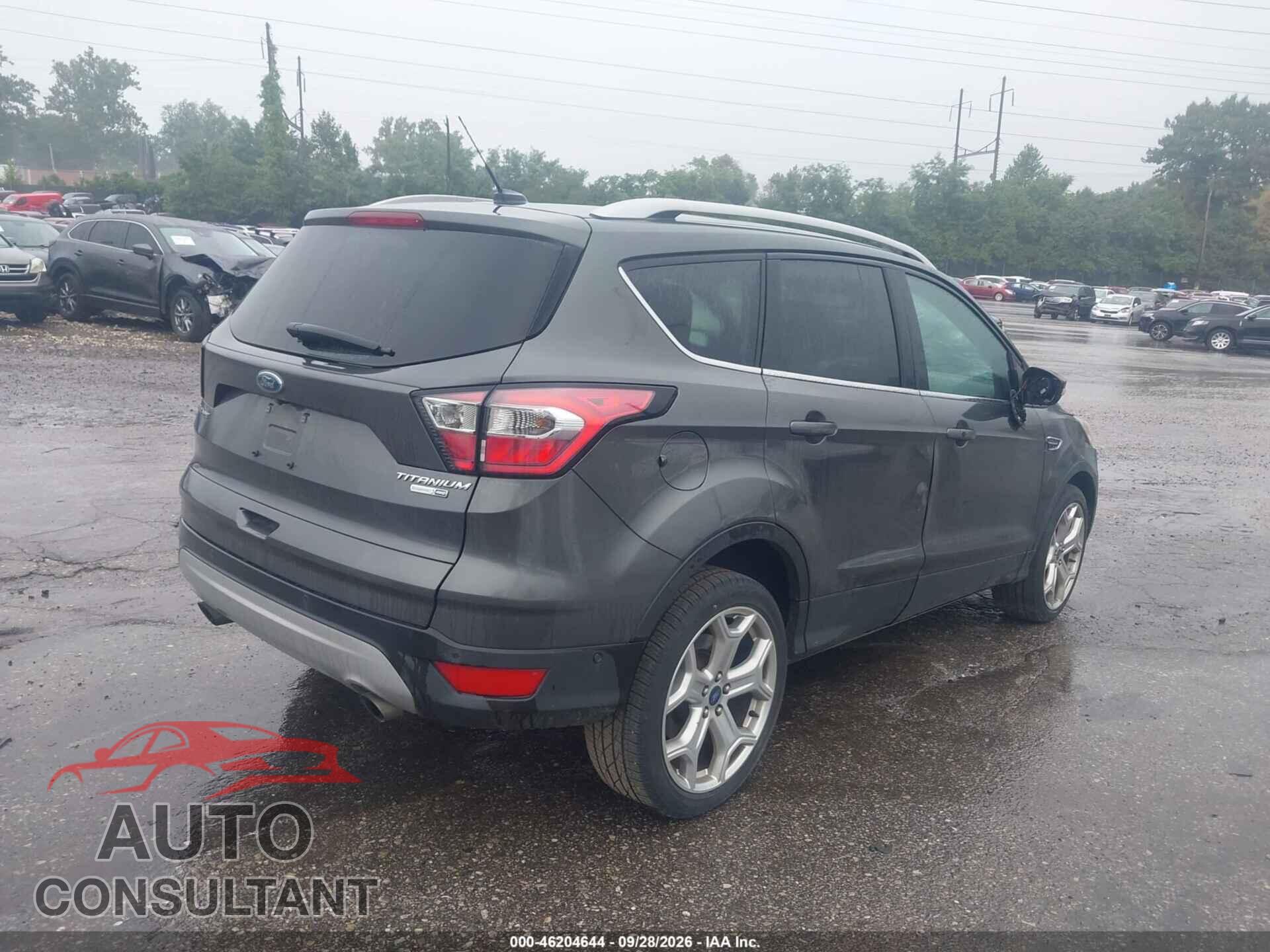 FORD ESCAPE 2017 - 1FMCU9J99HUC30770