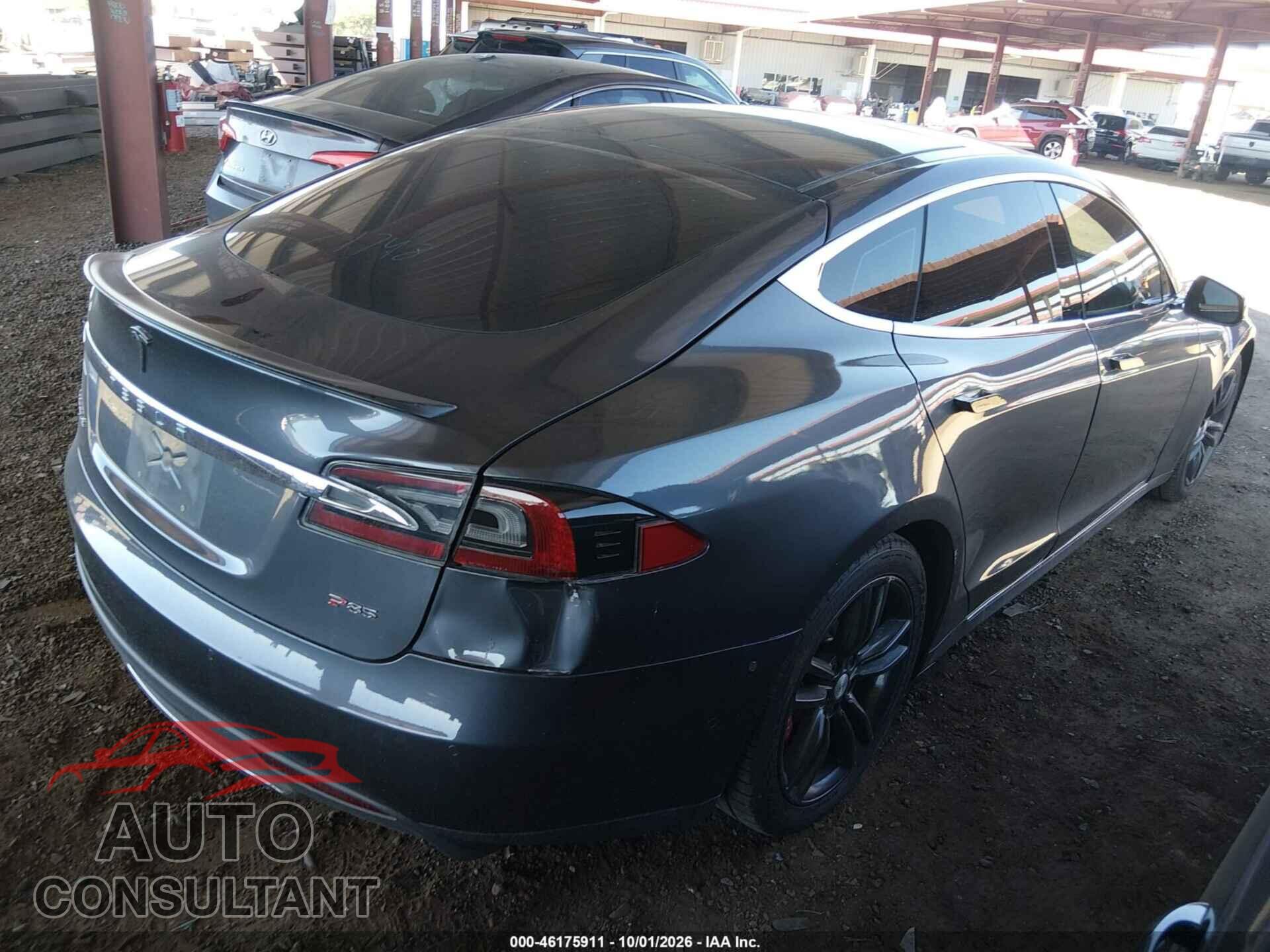 TESLA MODEL S 2014 - 5YJSA1H13EFP59565