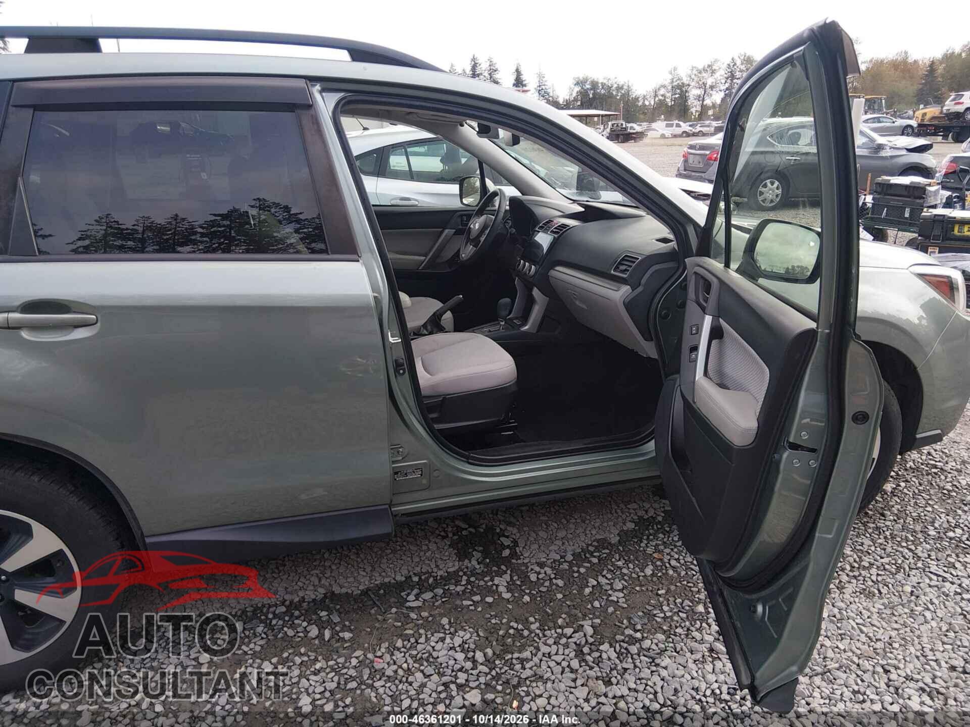 SUBARU FORESTER 2017 - JF2SJAEC4HH458671