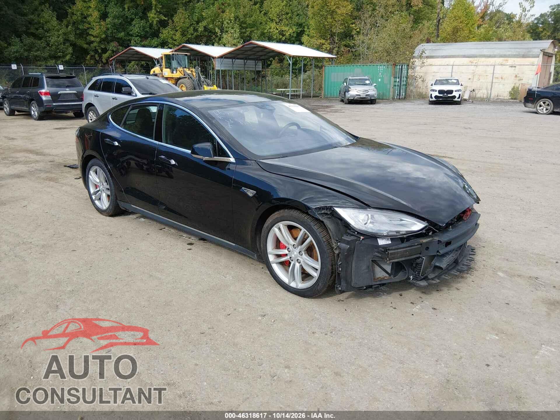 TESLA MODEL S 2015 - 5YJSA1H28FFP71480