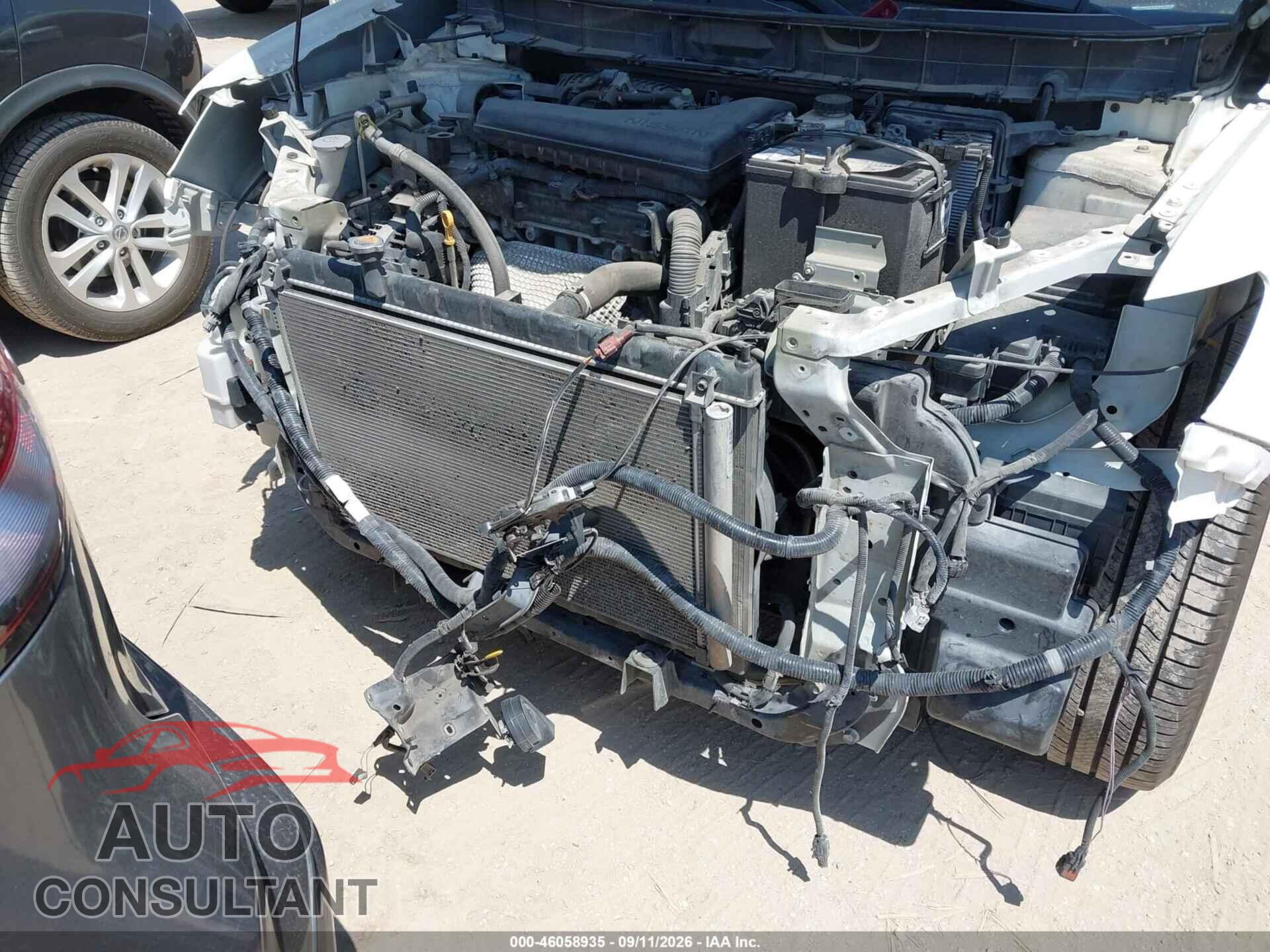NISSAN ROGUE 2017 - 5N1AT2MT3HC798317