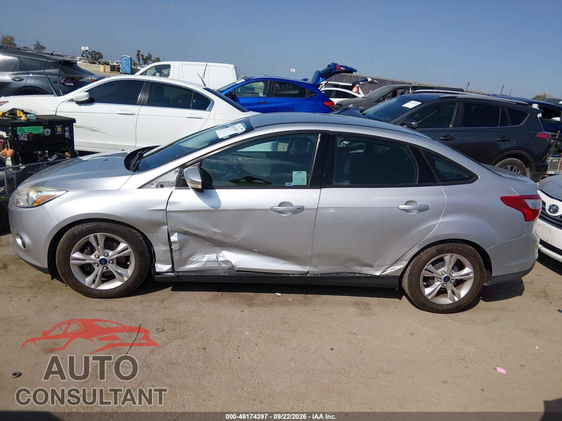 FORD FOCUS 2014 - 1FADP3F2XEL261977