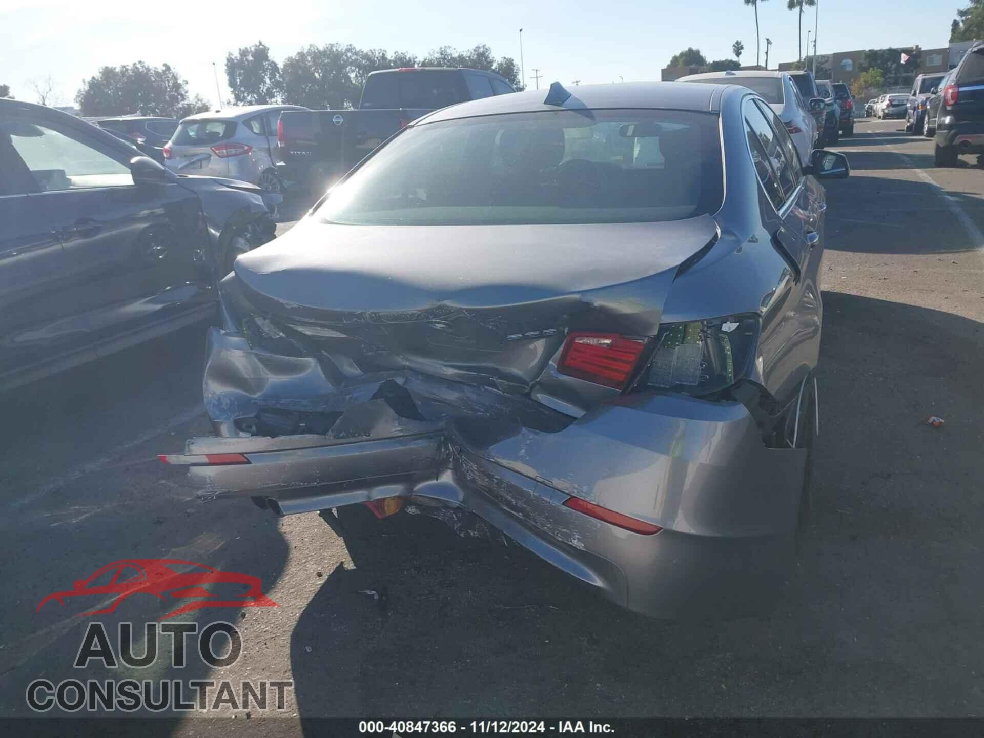 BMW 528I 2012 - WBAXG5C59CDX03542