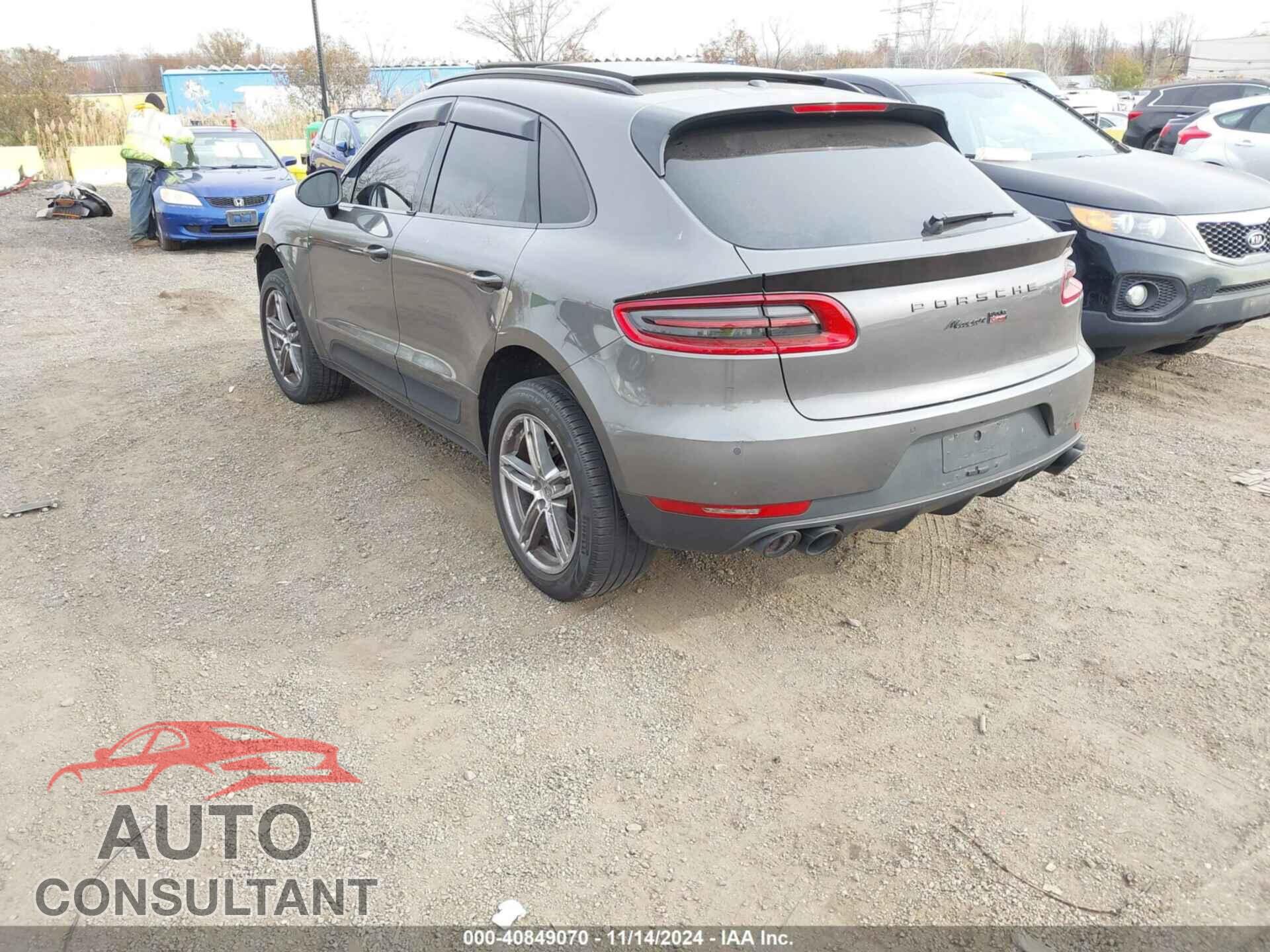 PORSCHE MACAN 2017 - WP1AA2A59HLB09217