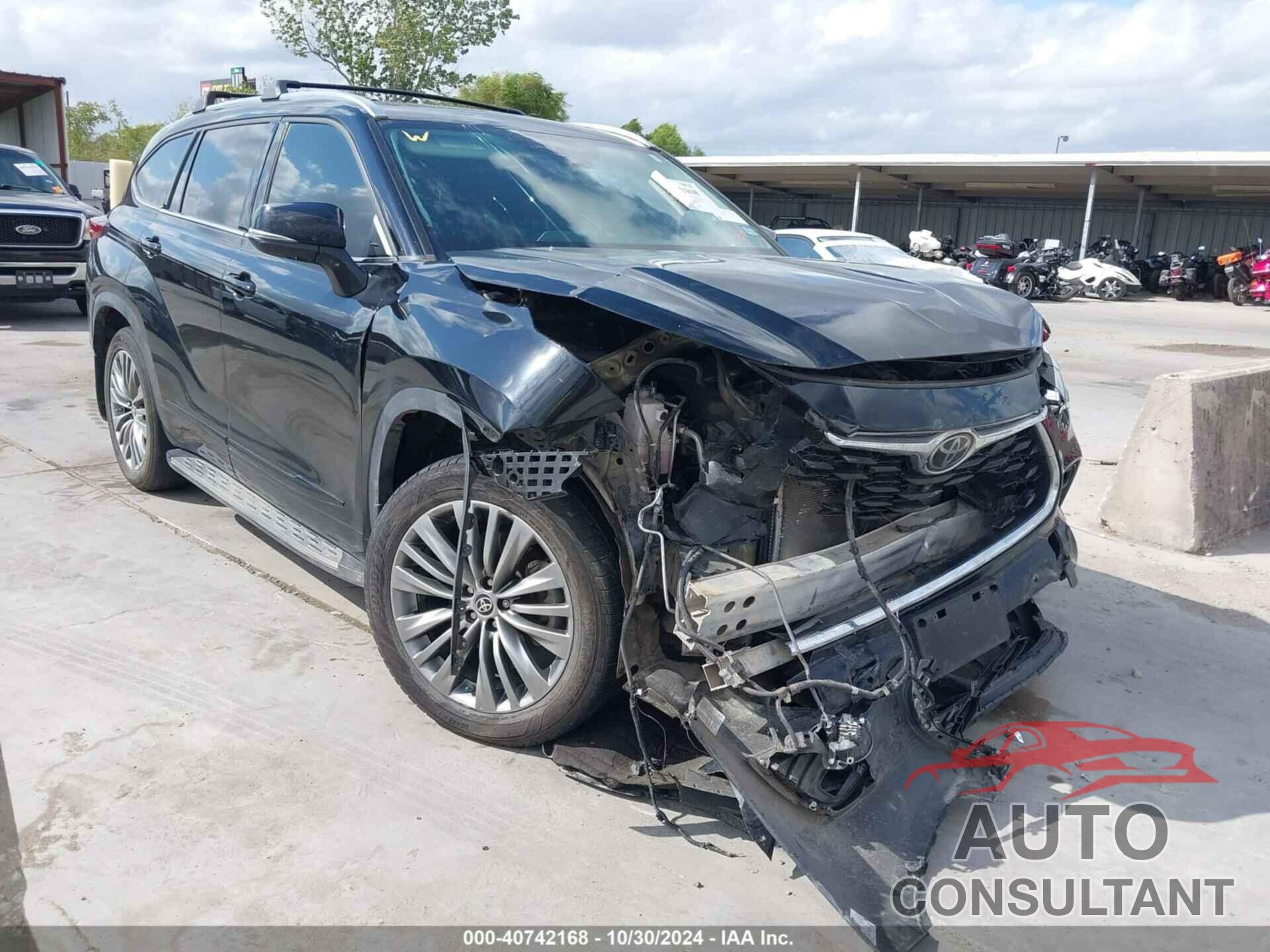 TOYOTA HIGHLANDER 2021 - 5TDFZRAHXMS084646