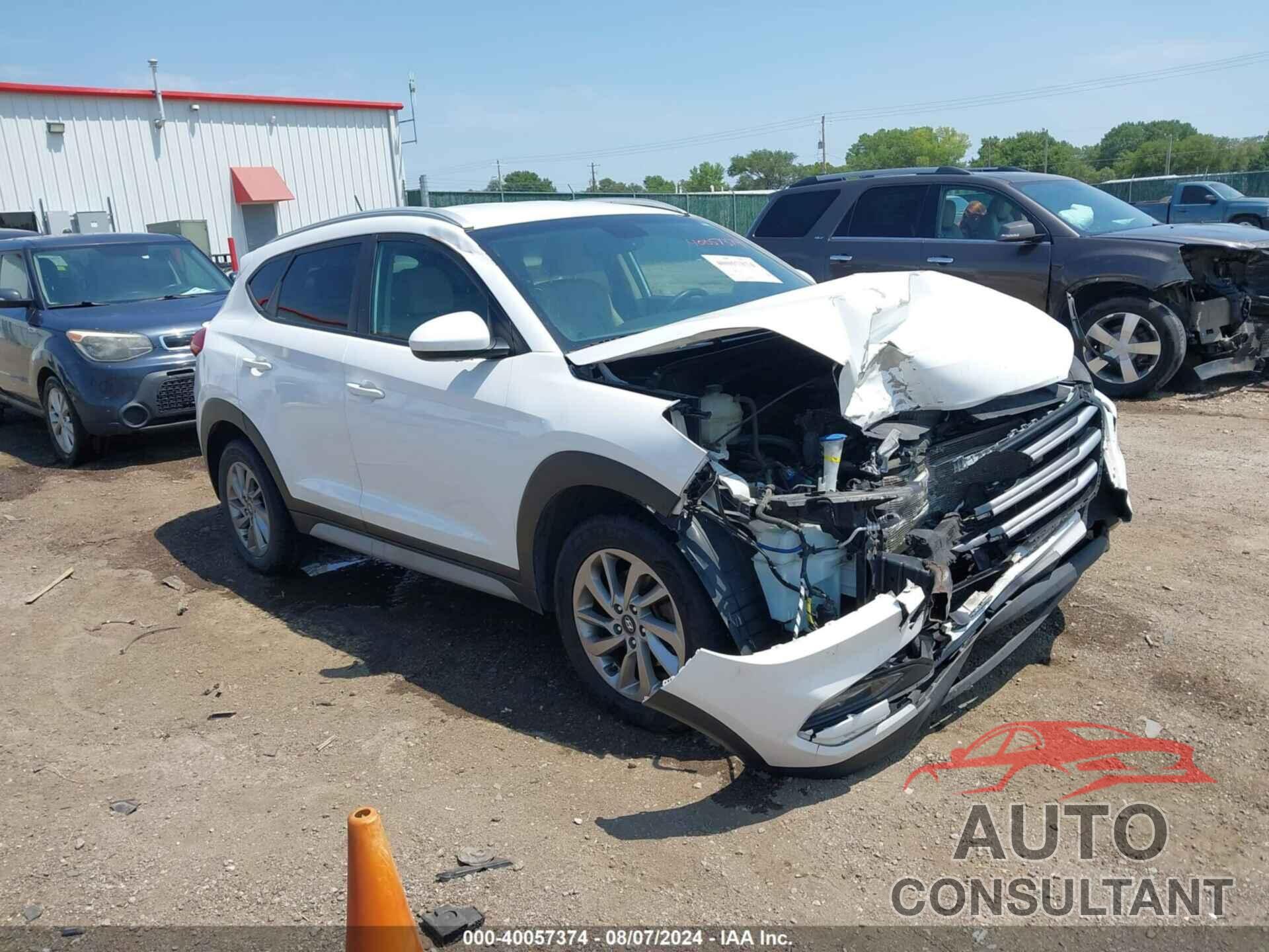 HYUNDAI TUCSON 2017 - KM8J3CA45HU515851