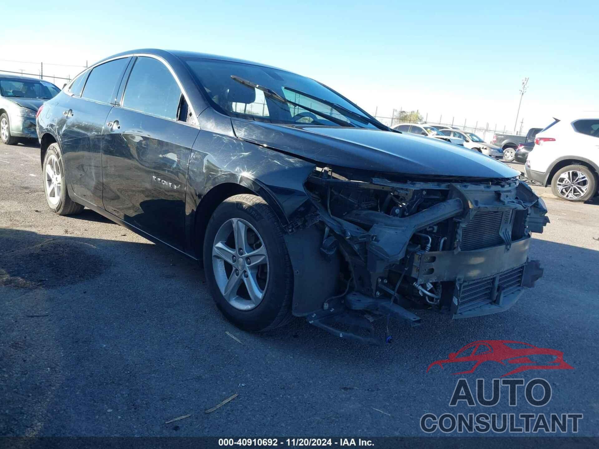 CHEVROLET MALIBU 2019 - 1G1ZB5ST3KF121202