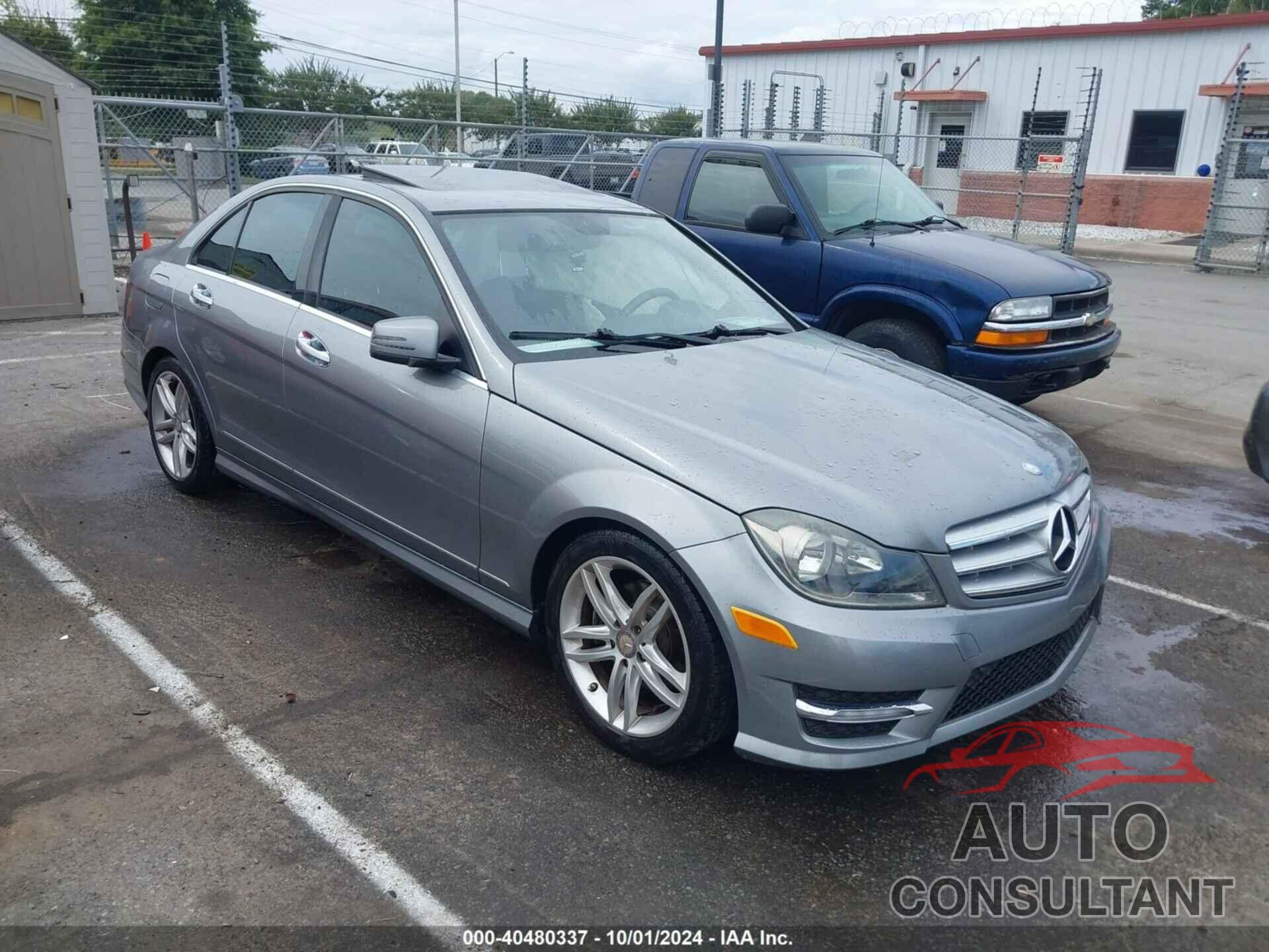 MERCEDES-BENZ C 250 2013 - WDDGF4HB2DA771320