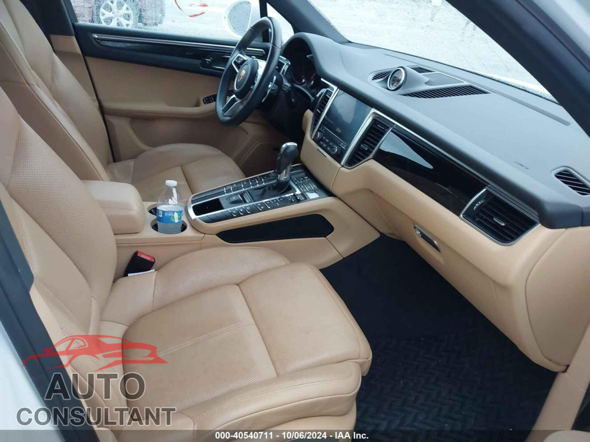 PORSCHE MACAN 2017 - WP1AA2A52HLB09432